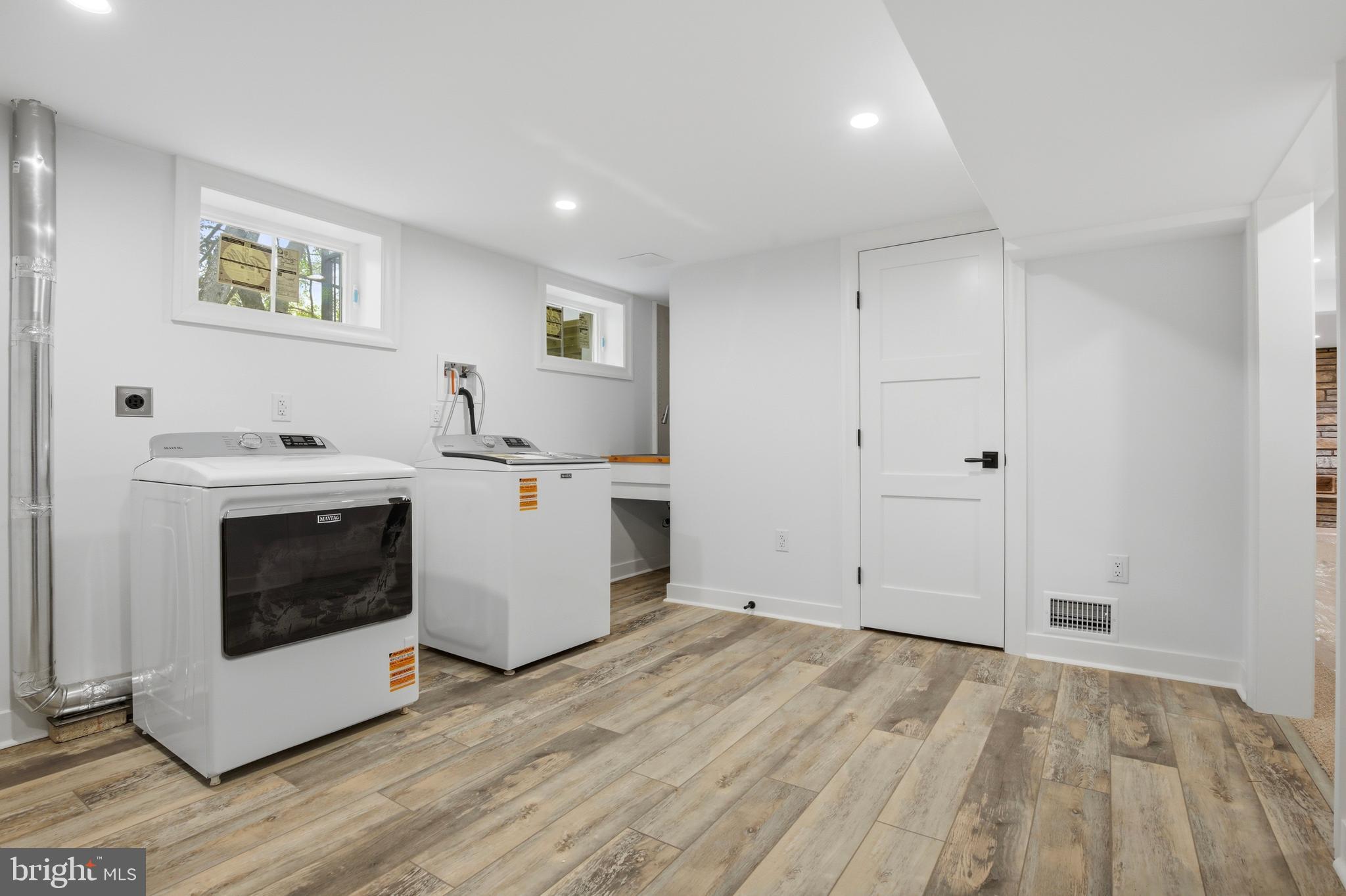 MAPLEWOOD - Residential