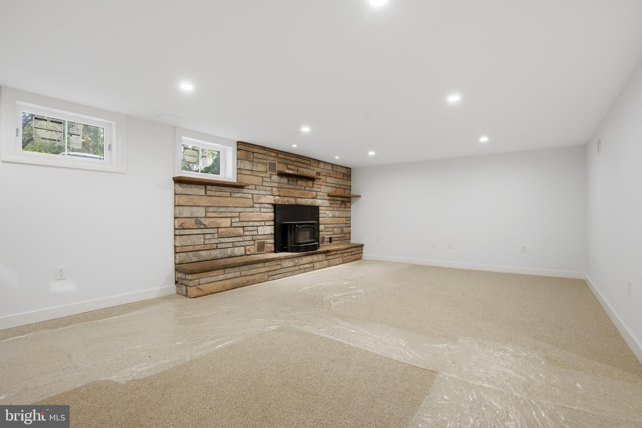 MAPLEWOOD - Residential