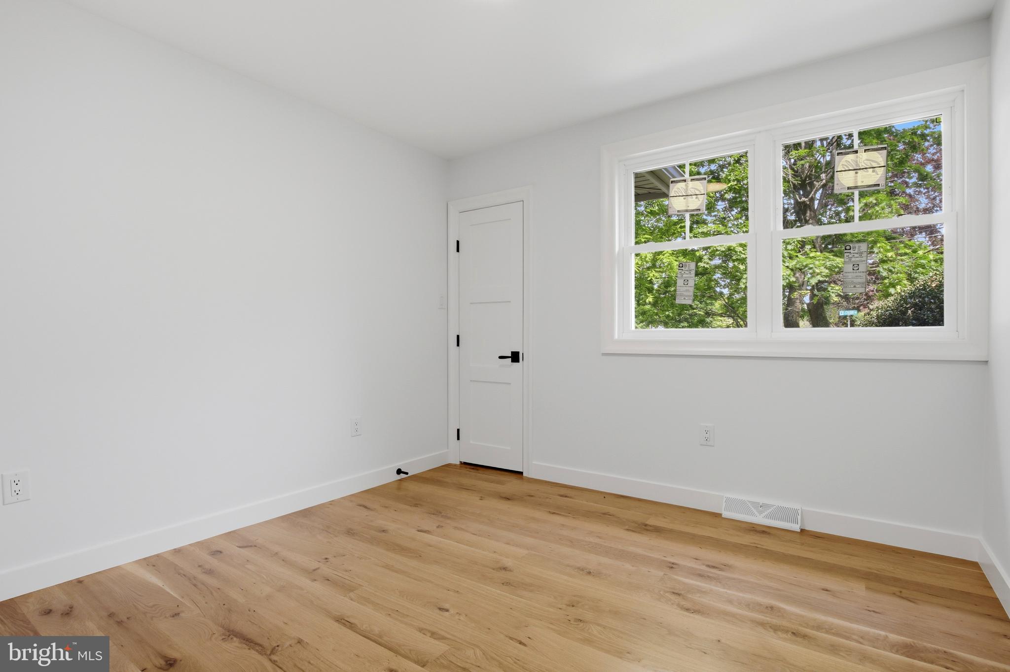 MAPLEWOOD - Residential