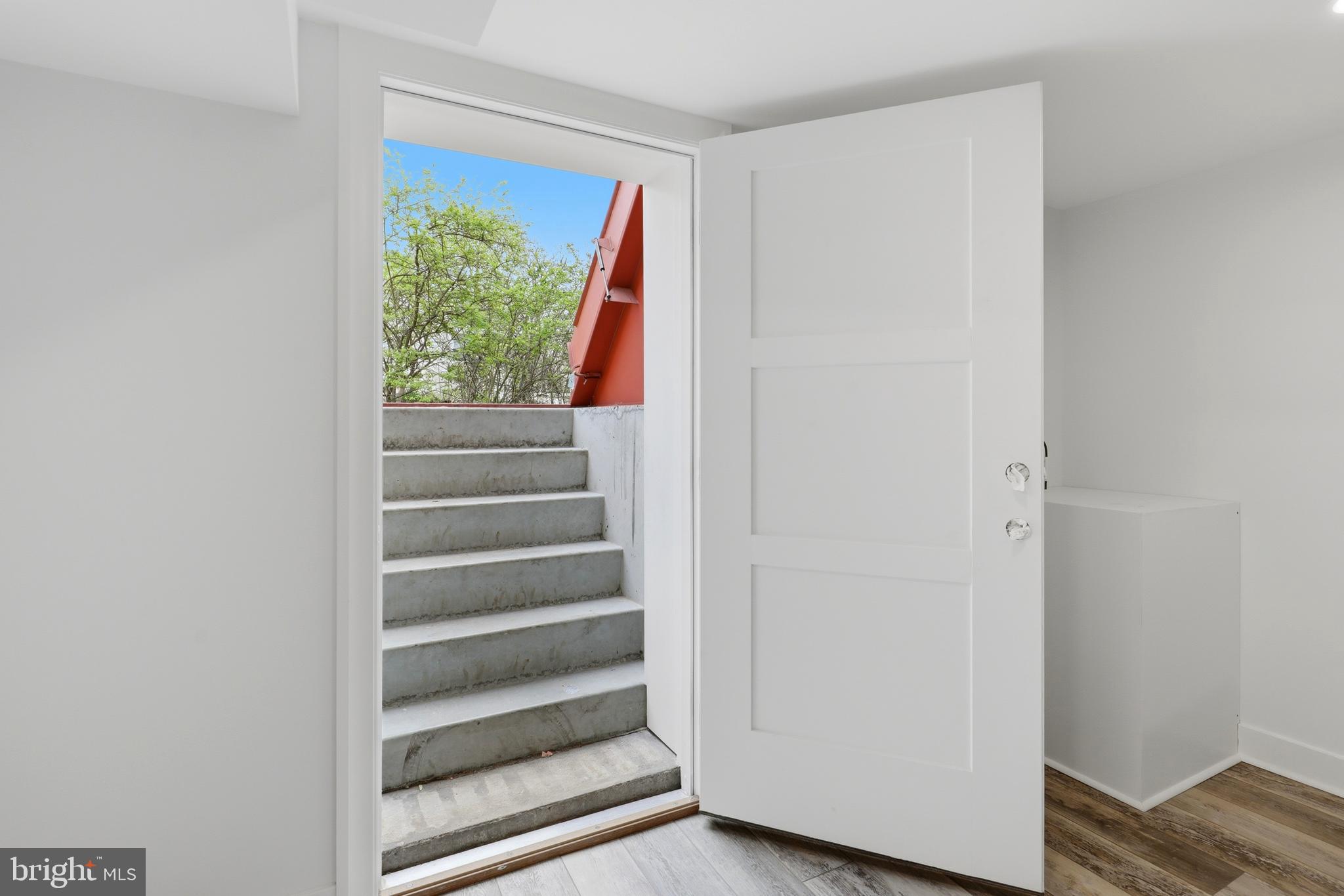 MAPLEWOOD - Residential