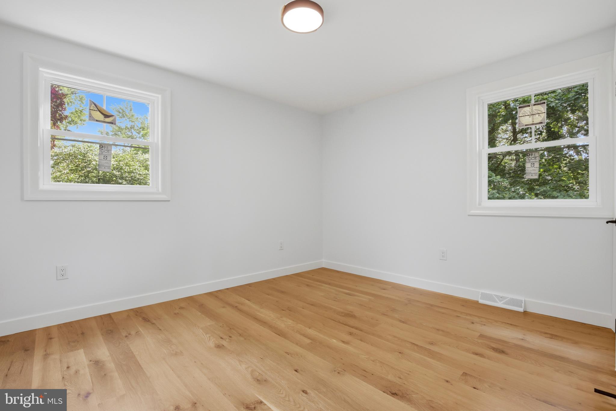 MAPLEWOOD - Residential
