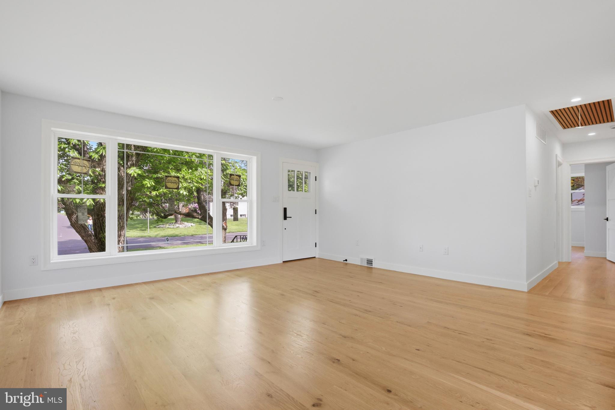 MAPLEWOOD - Residential