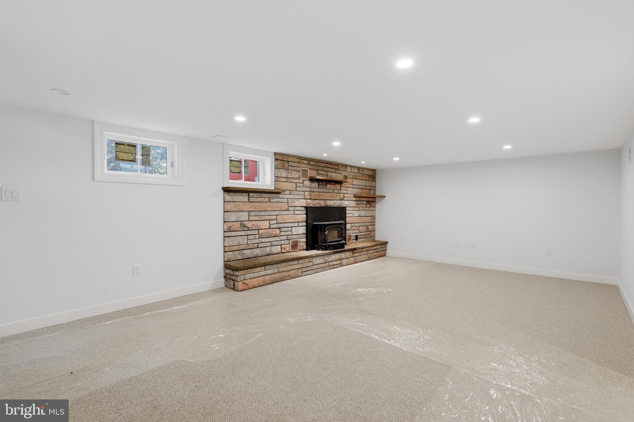 MAPLEWOOD - Residential