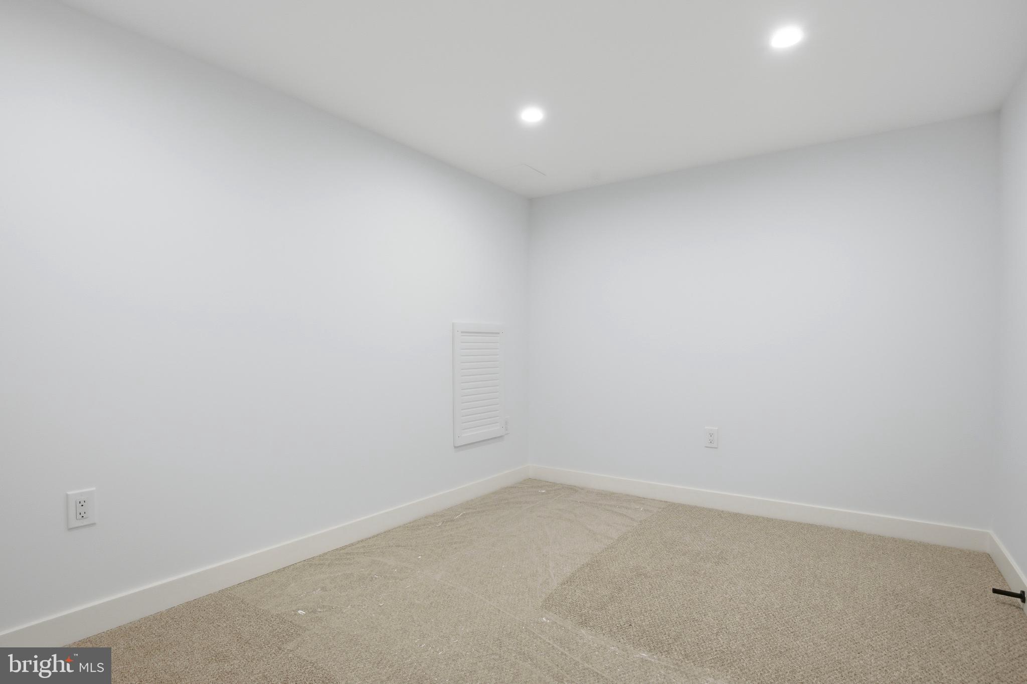 MAPLEWOOD - Residential
