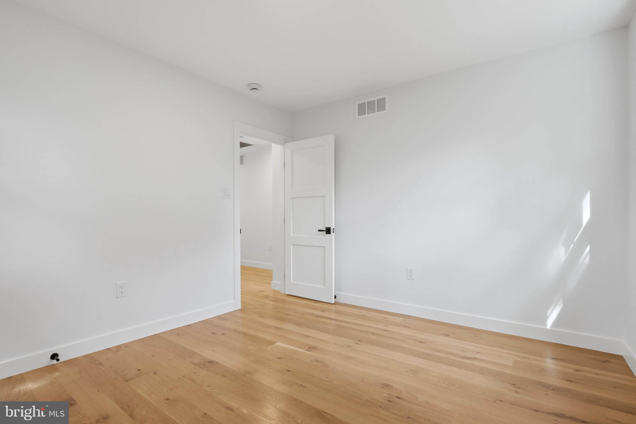 MAPLEWOOD - Residential