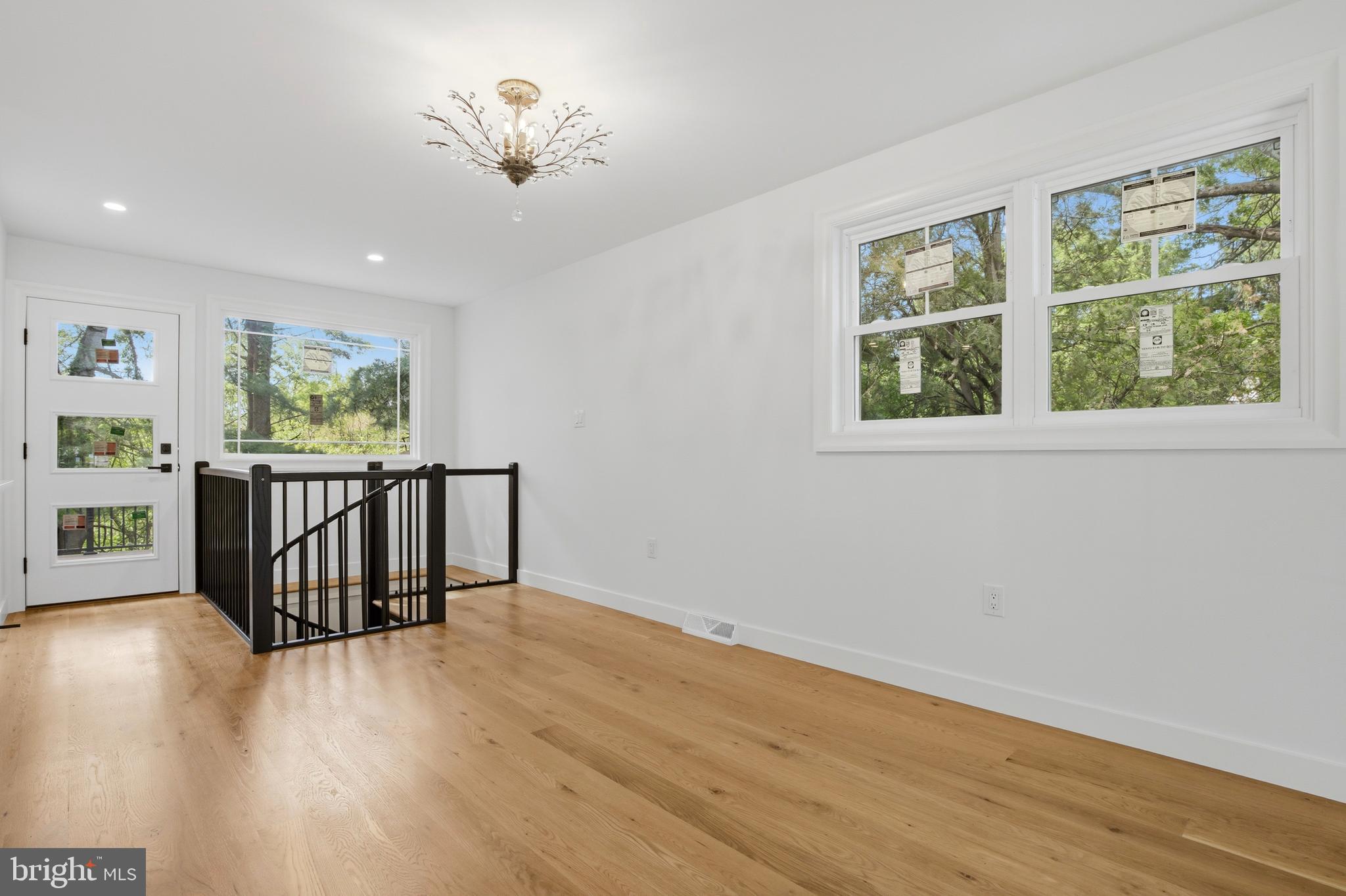 MAPLEWOOD - Residential
