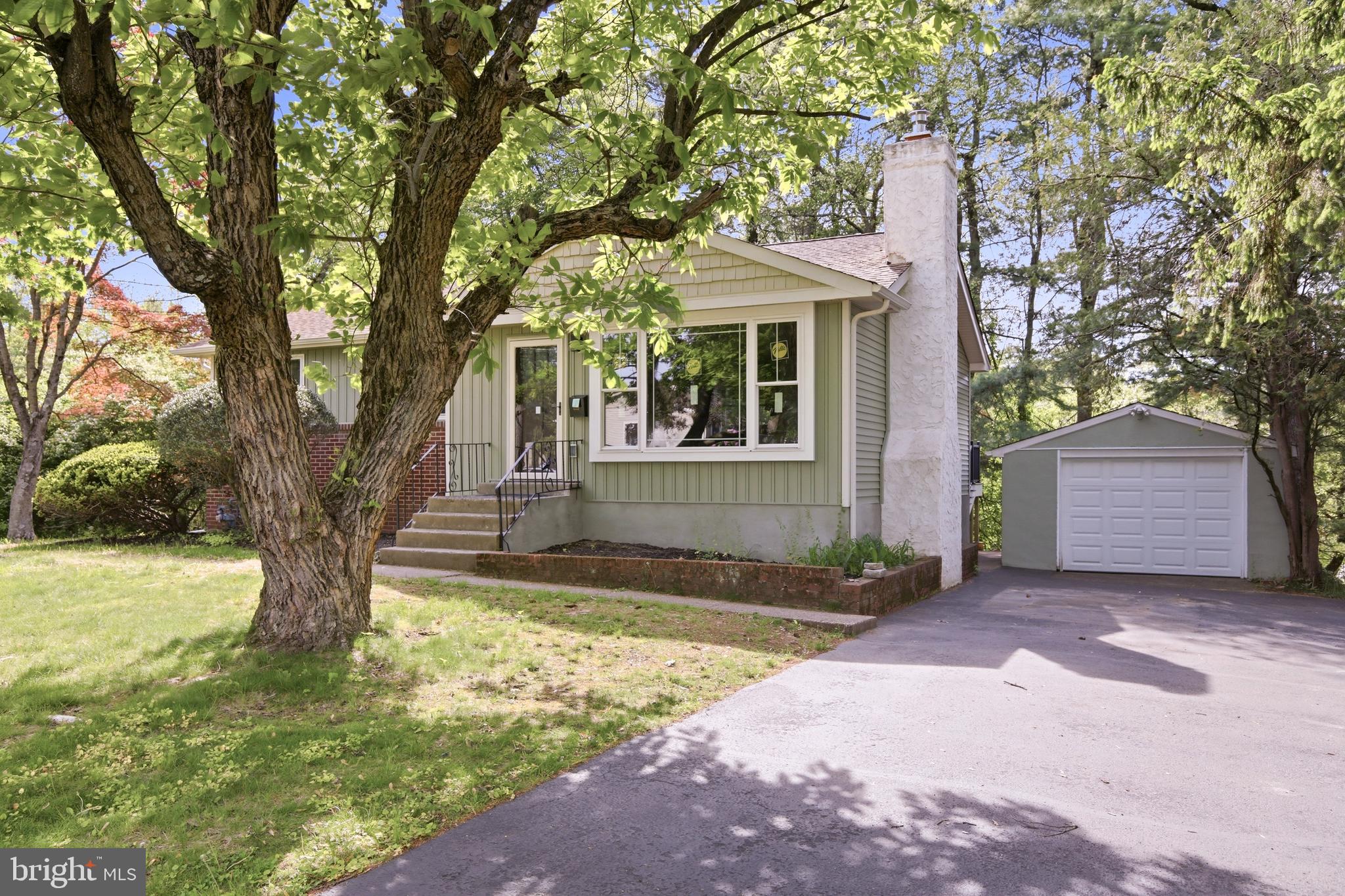 MAPLEWOOD - Residential