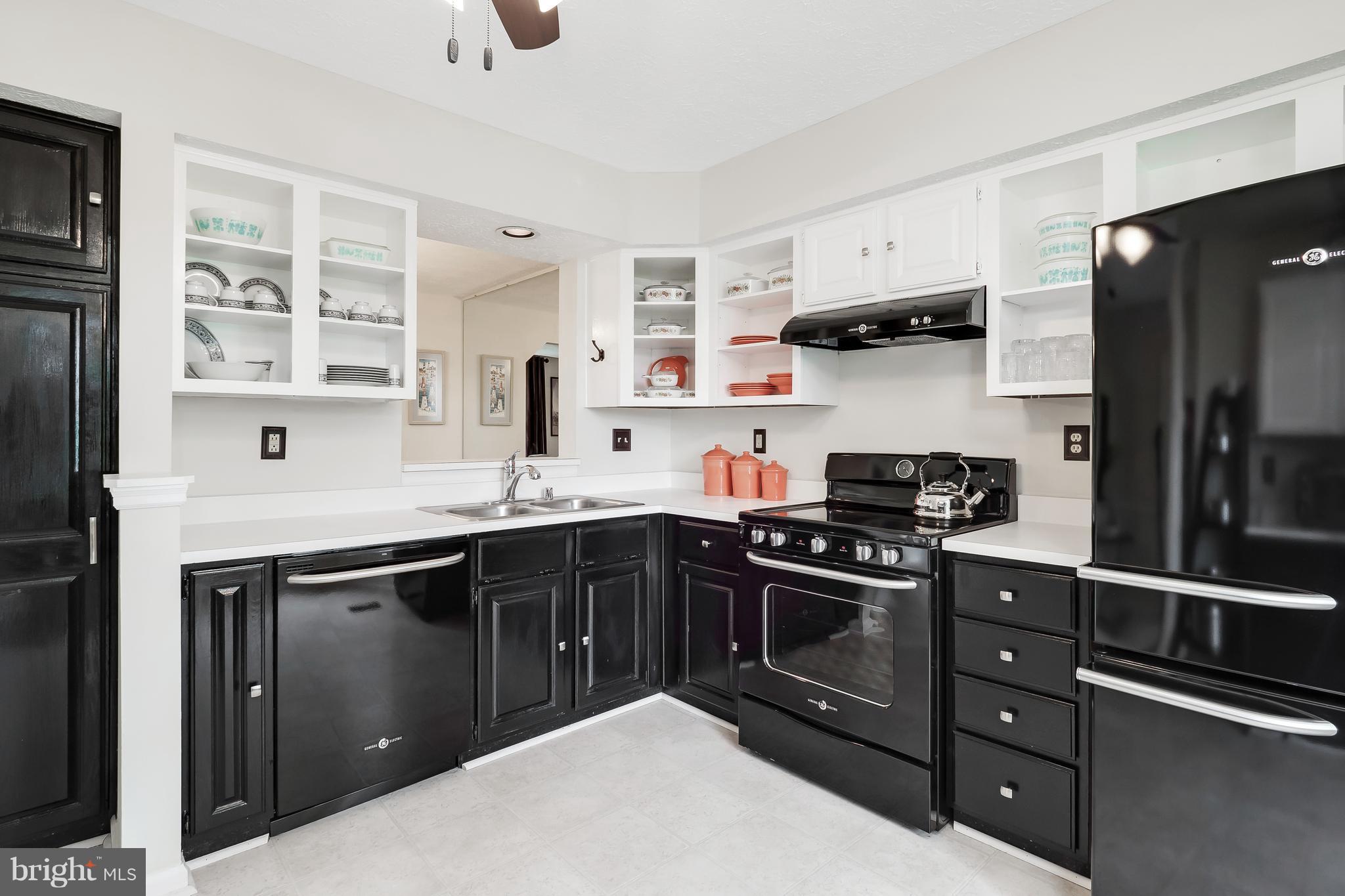 BALLENGER CREEK MEADOWS - Residential