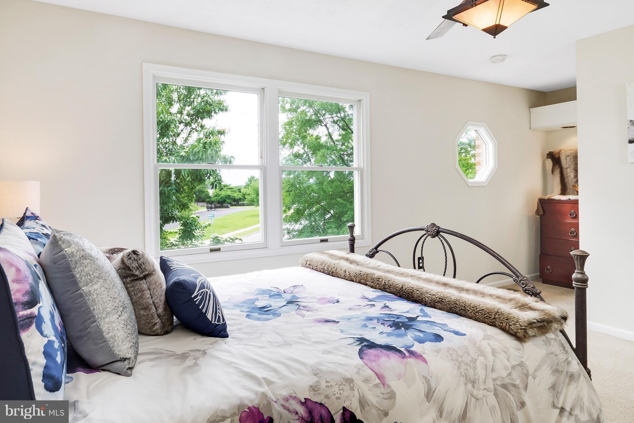 BALLENGER CREEK MEADOWS - Residential