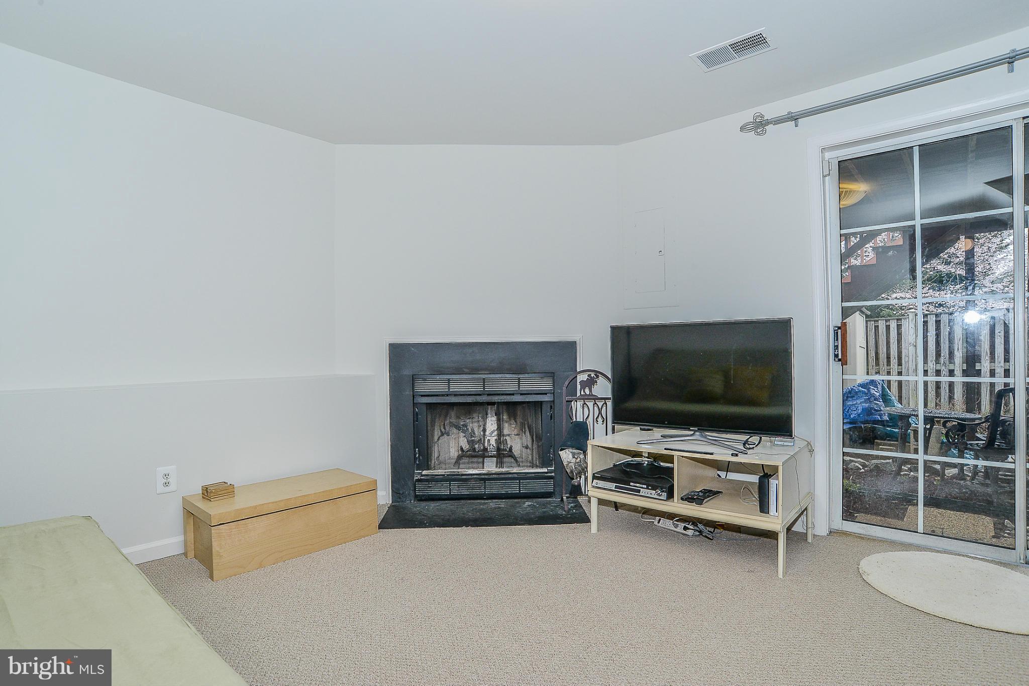 GREEN TRAILS - Residential Lease