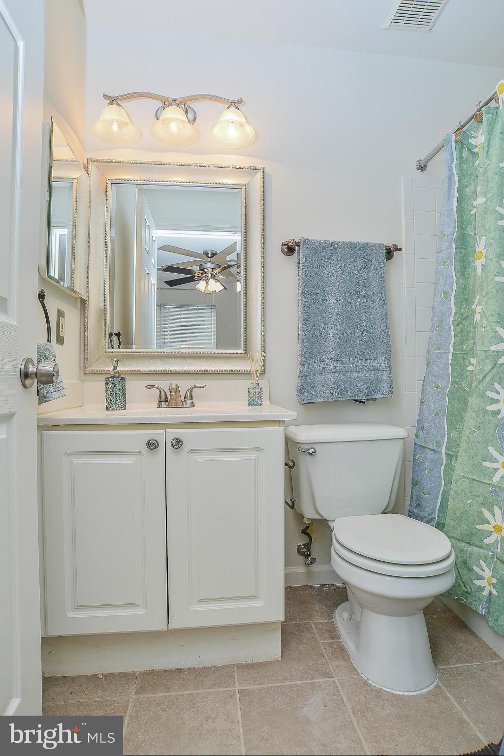 GREEN TRAILS - Residential Lease