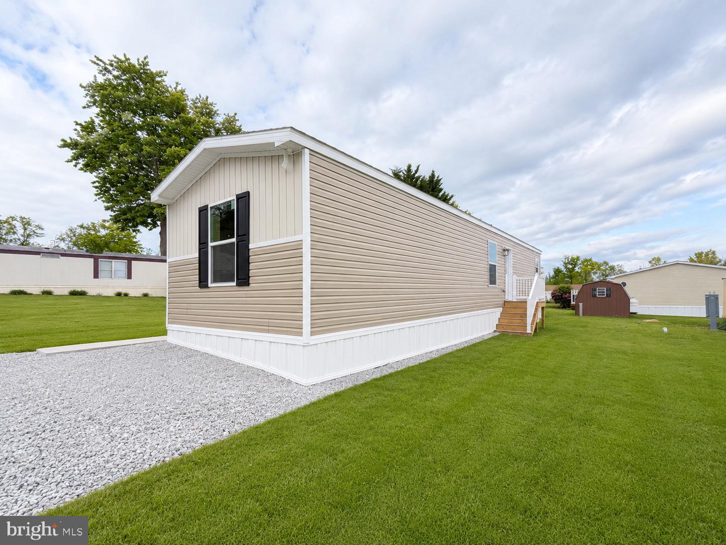 CASTLE HILL MHP - Residential