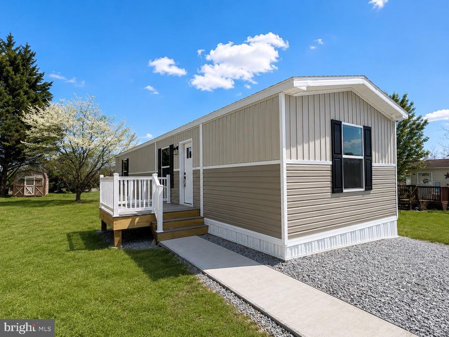 Welcome home to this brand new 2026 Clayton mobile home located in  Ridge Community Park just minutes from historic downtown Gettysburg and convenient Route 15 access for an easy commute.
This beautifully designed home features 2 bedrooms and 2 full baths along with a bright galley-style kitchen complete with all appliances. Enjoy a spacious living area perfect for relaxing or entertaining, plus a separate laundry room for added convenience.
Experience the comfort and peace of mind that comes with new construction while being close to shopping, dining, historic attractions, and all the charm Gettysburg has to offer. Affordable, low-maintenance living at its finest!