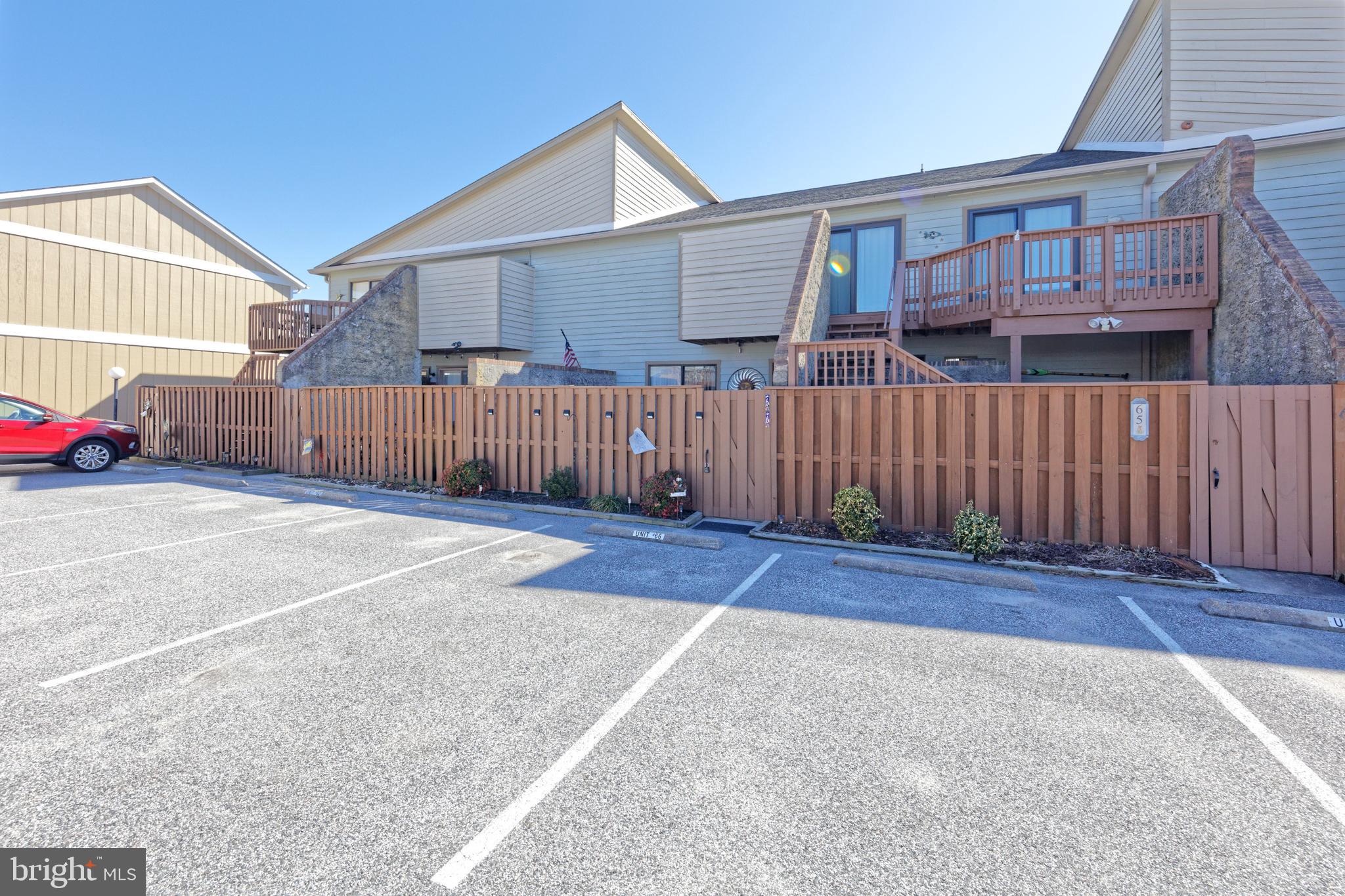 CLUB OCEAN VILLAS I - Residential