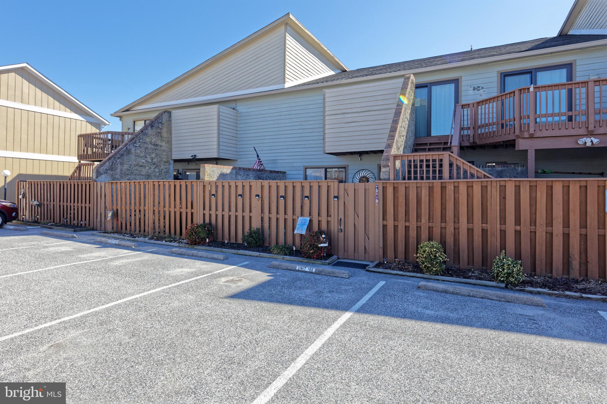 CLUB OCEAN VILLAS I - Residential