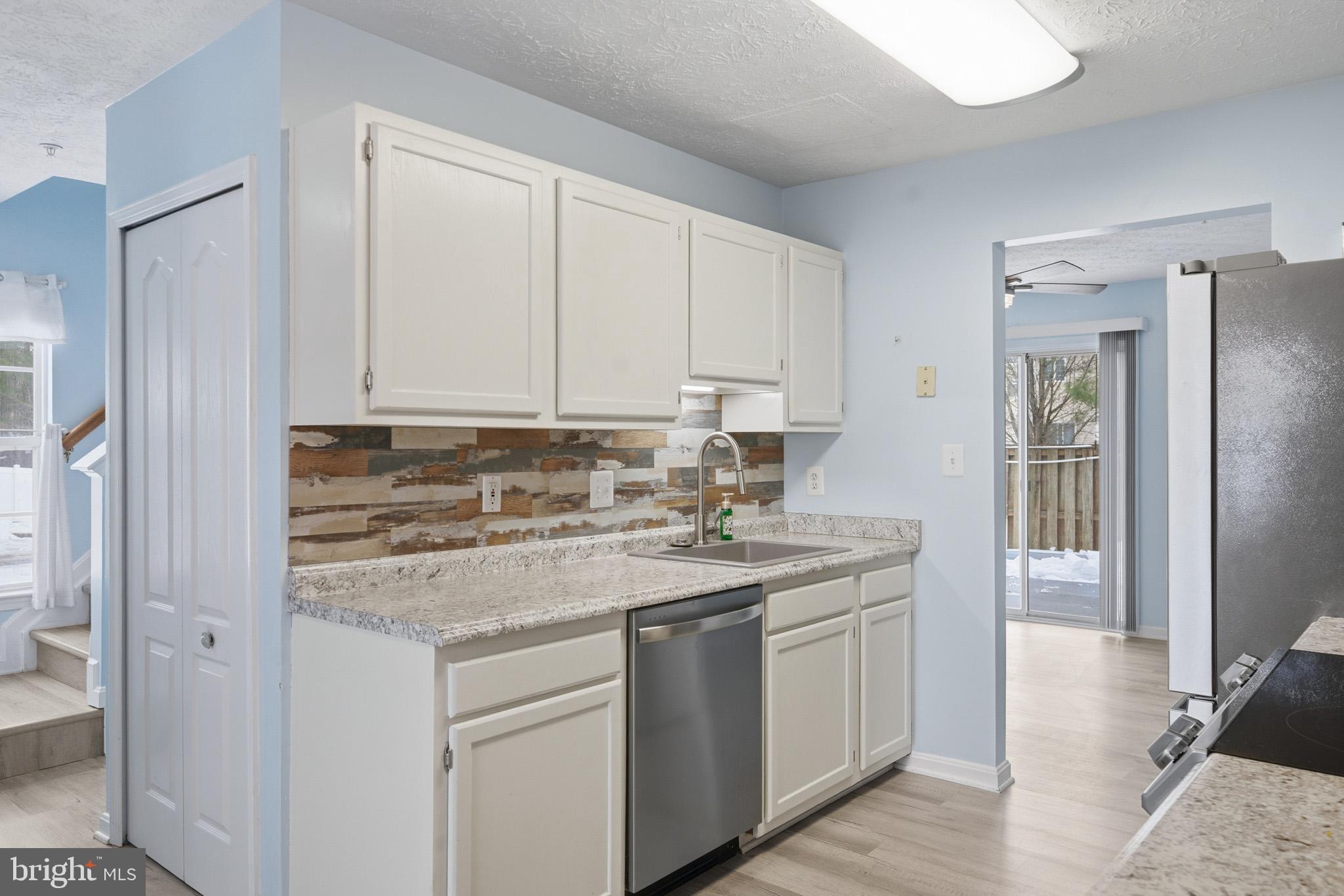 LAUREL GLEN - Residential