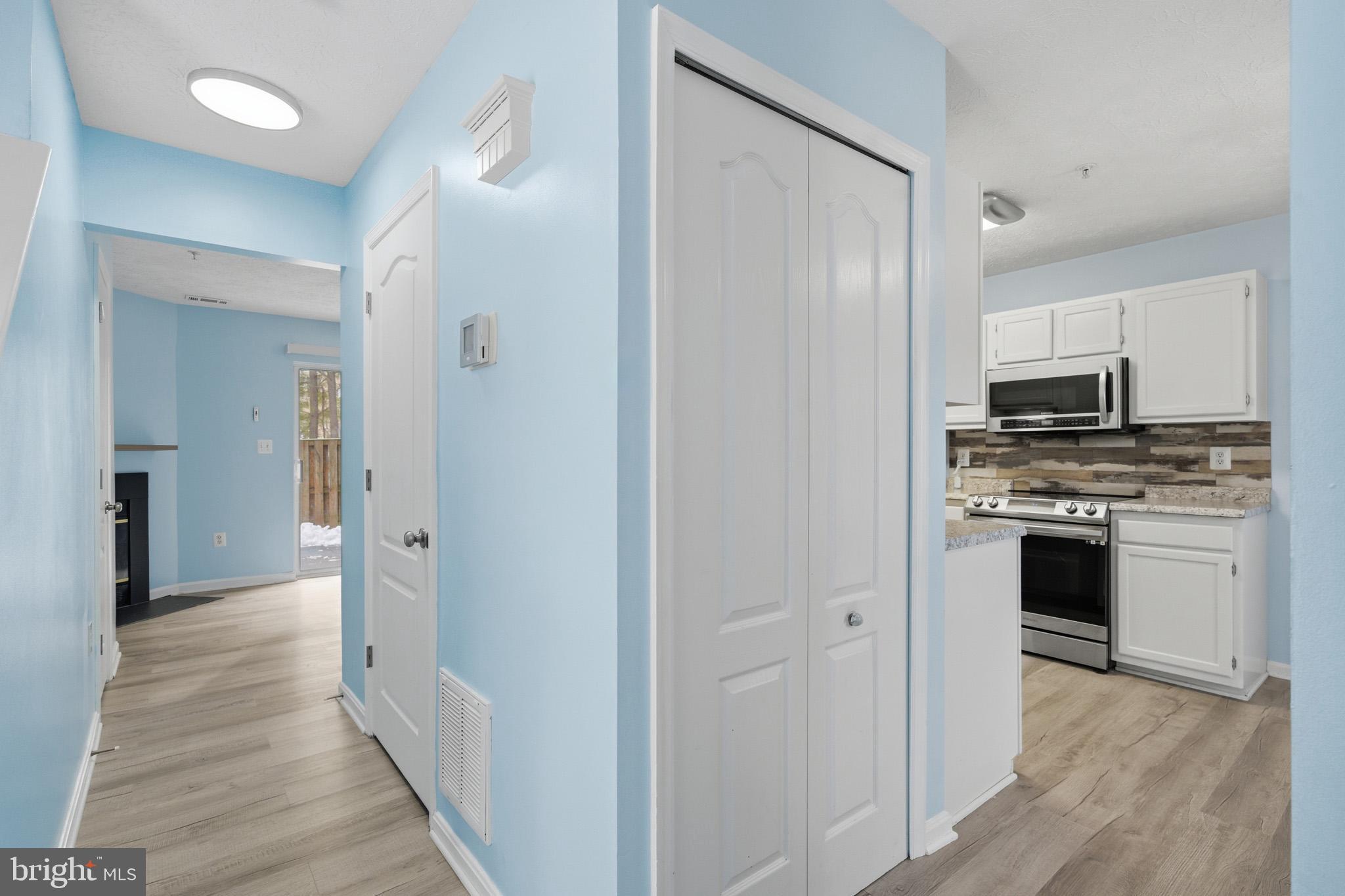 LAUREL GLEN - Residential