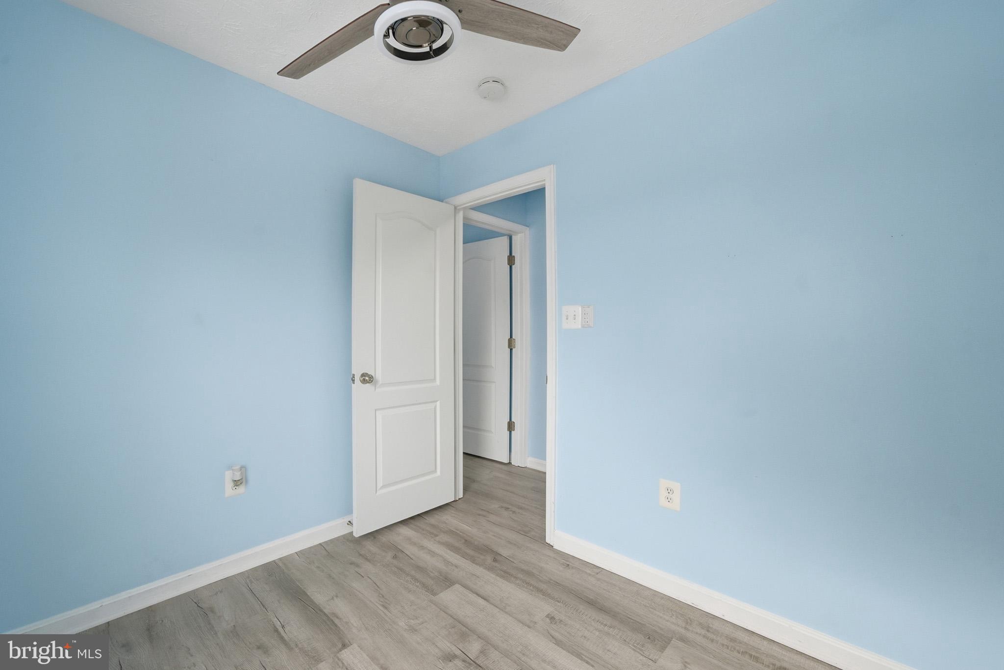 LAUREL GLEN - Residential