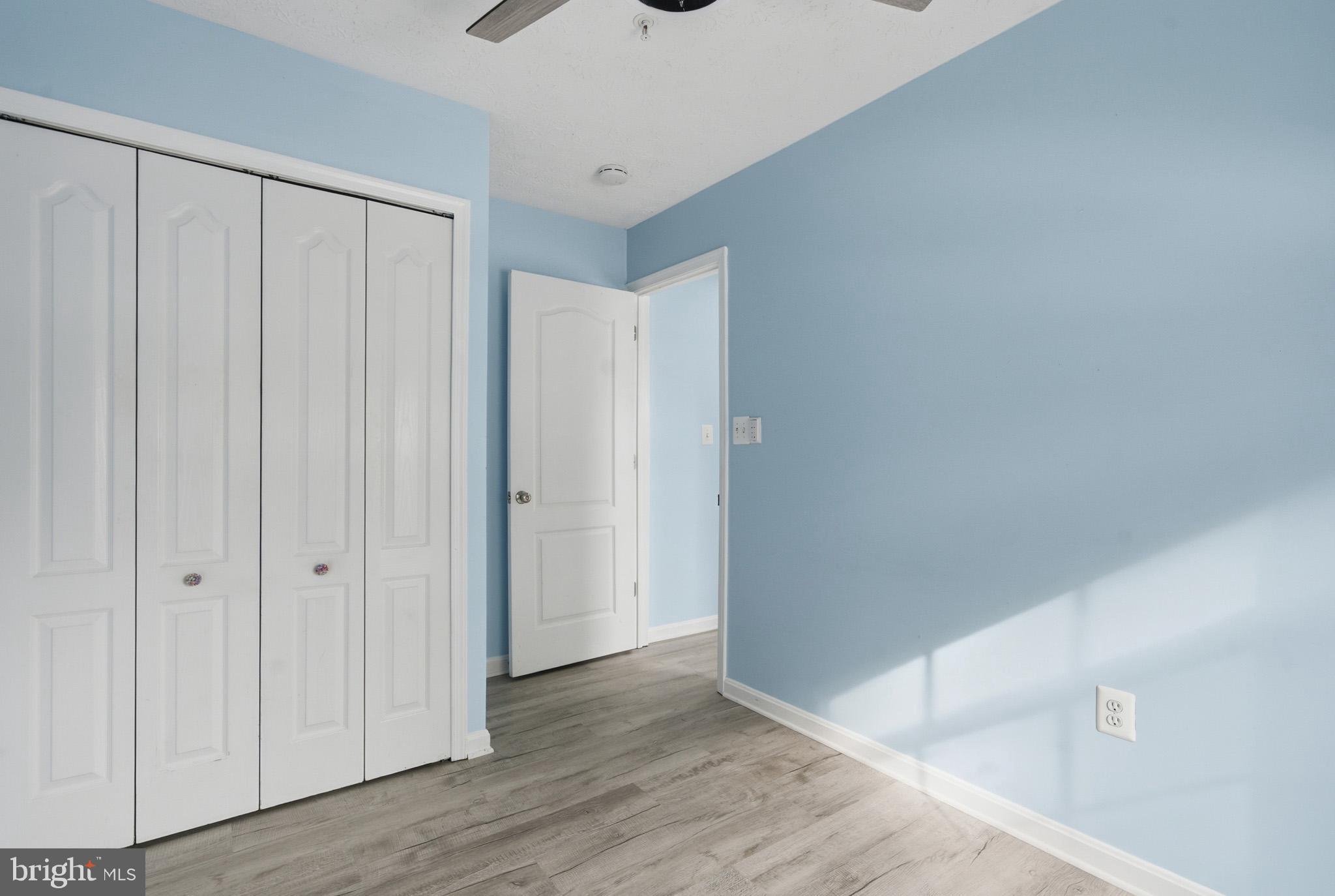 LAUREL GLEN - Residential