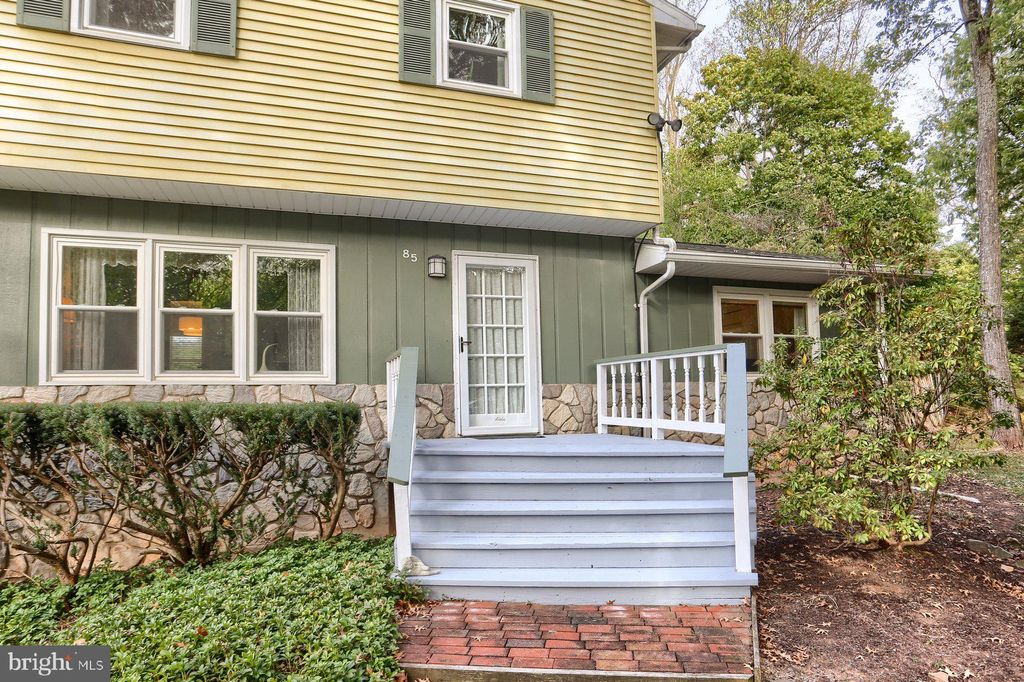 Photo of 85 Hilldale Road, ETTERS, PA 17319 (MLS # PAYK2088692)