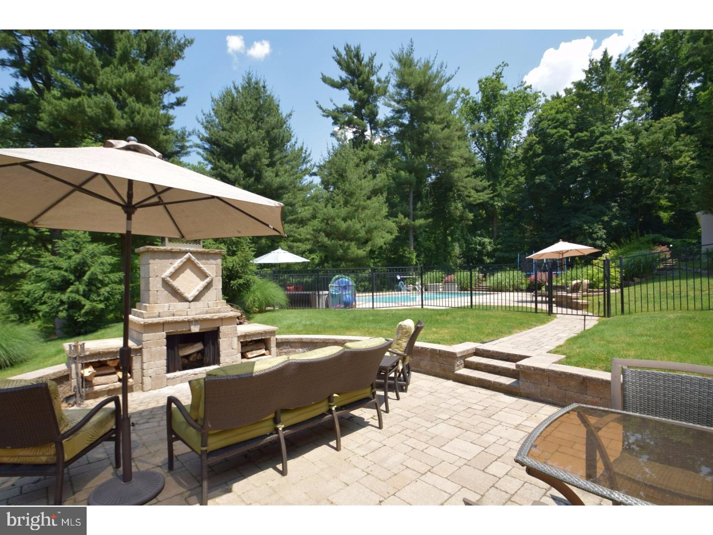 STONE MOUNT @ JERI - Residential