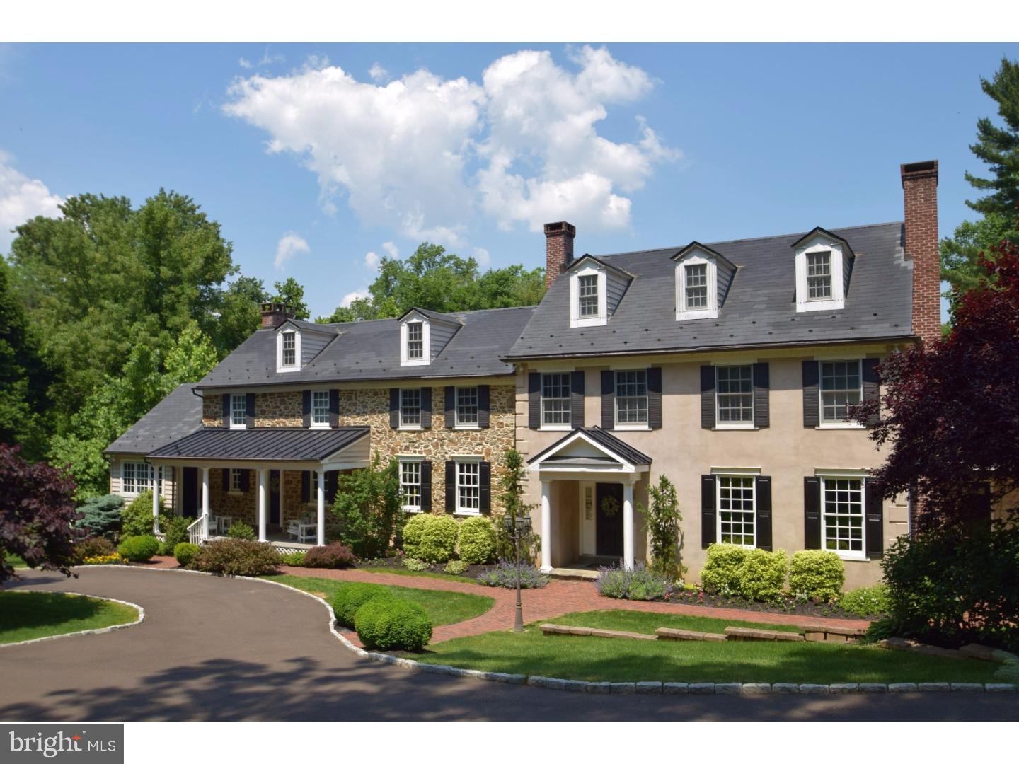 STONE MOUNT @ JERI - Residential