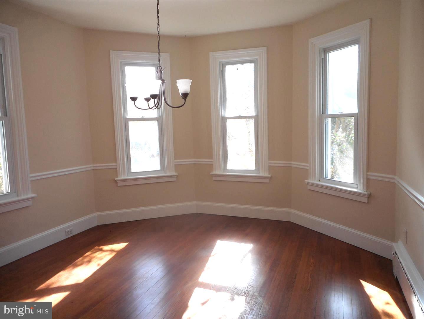 WEST END - Residential Lease