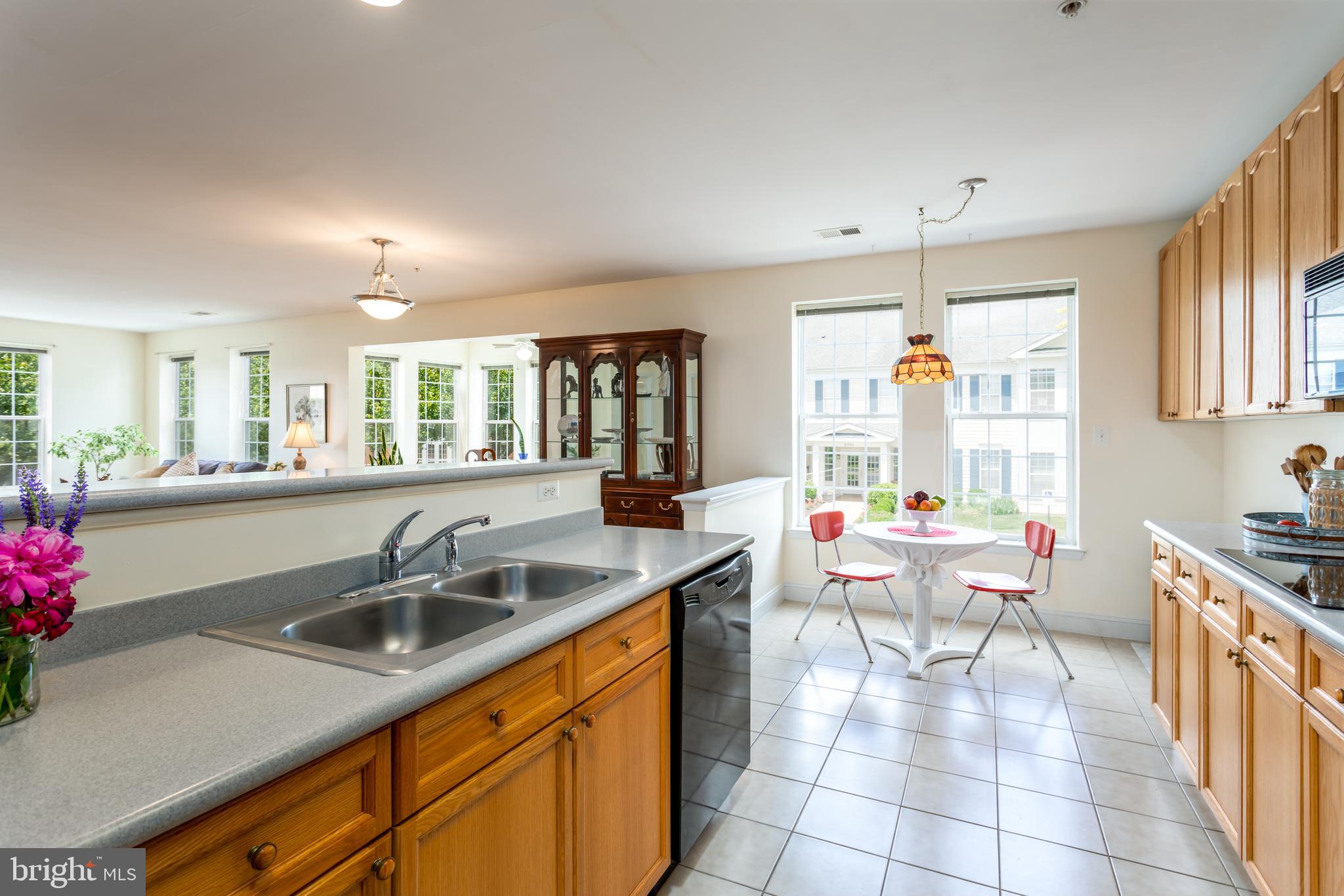 SUFFIELD MEADOWS - Residential