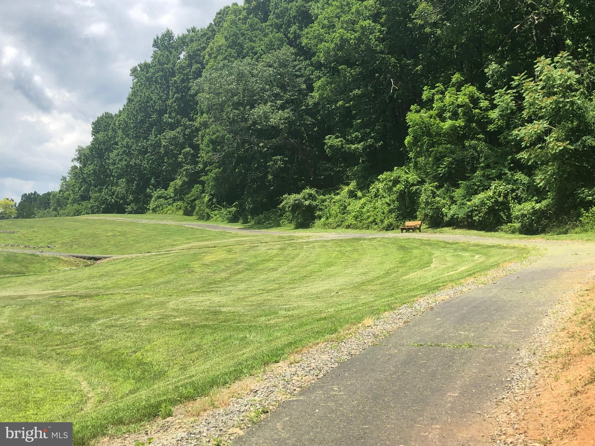 SUFFIELD MEADOWS - Residential