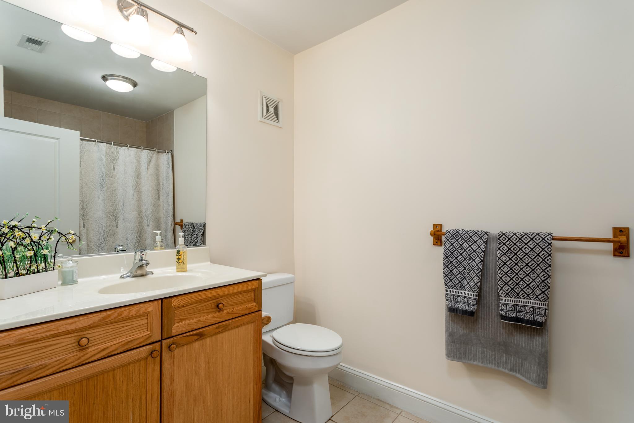 SUFFIELD MEADOWS - Residential