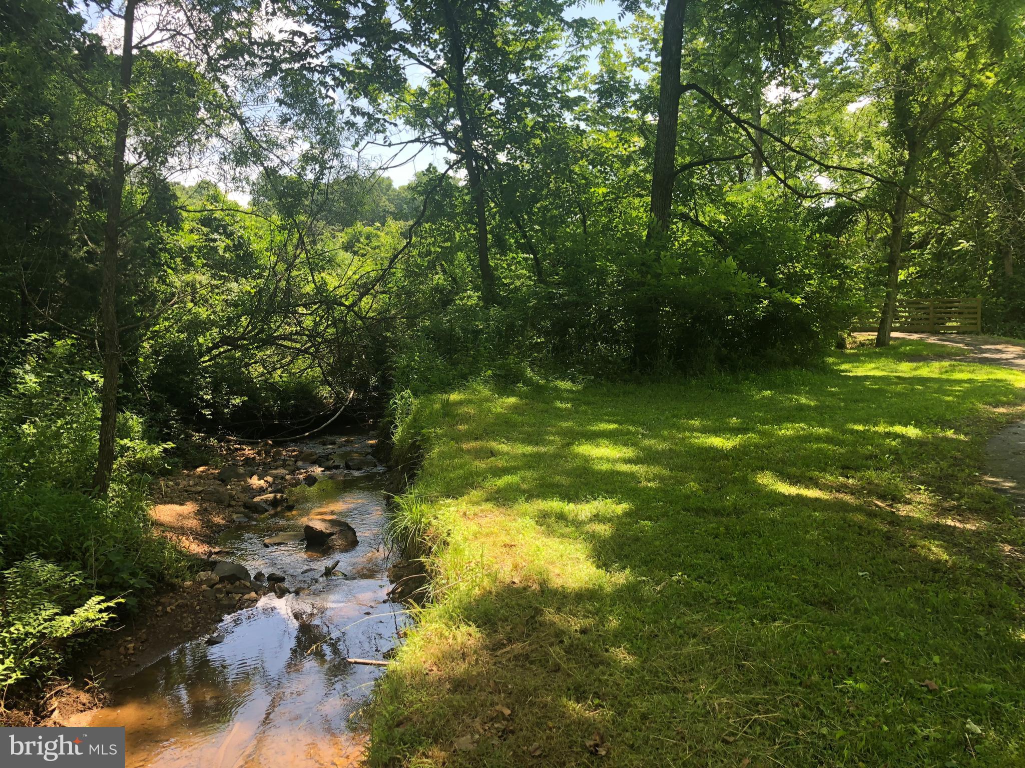 SUFFIELD MEADOWS - Residential