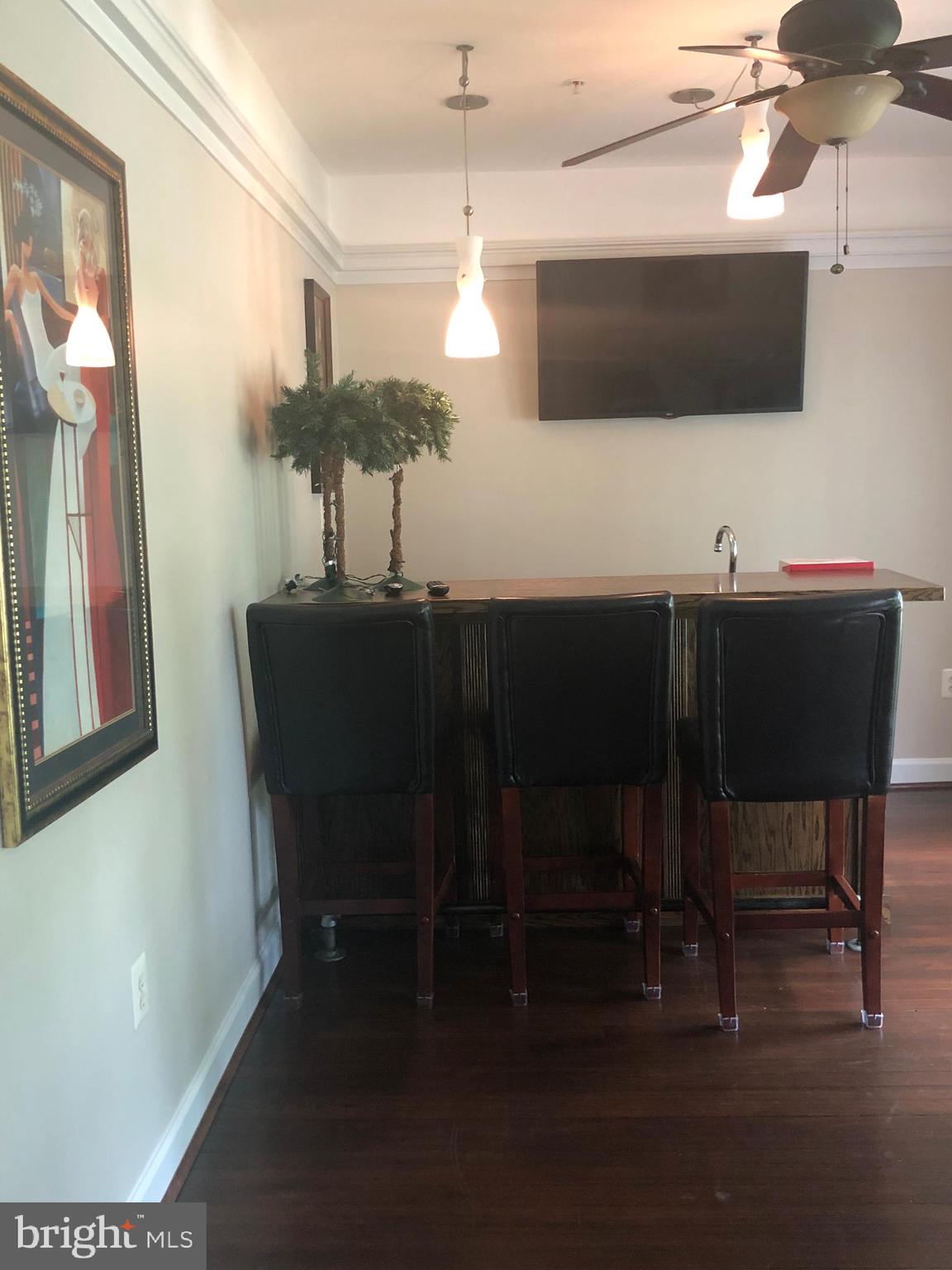 SUFFIELD MEADOWS - Residential