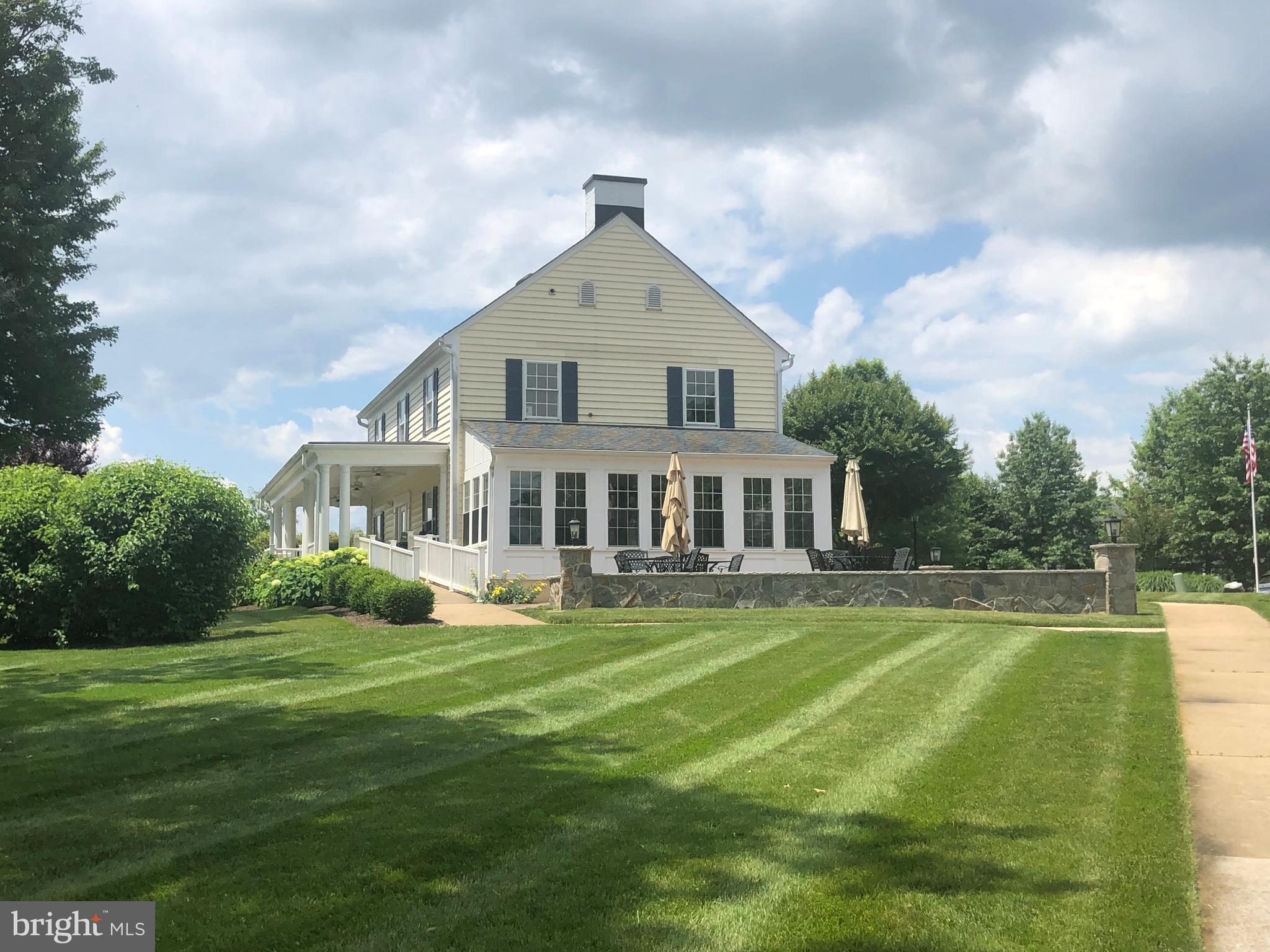 SUFFIELD MEADOWS - Residential