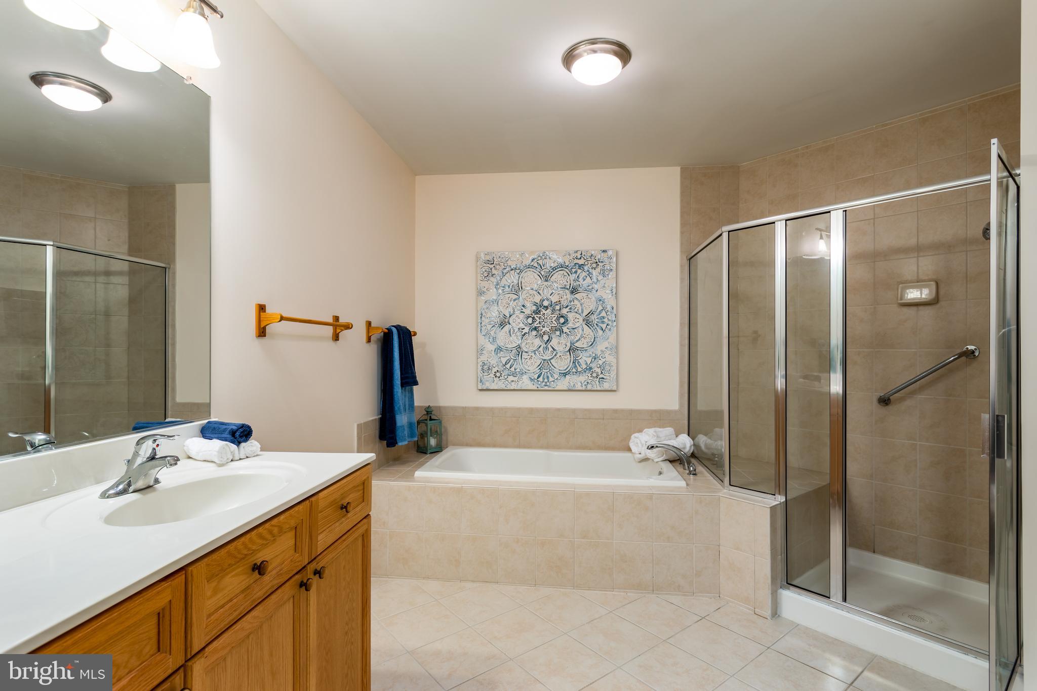 SUFFIELD MEADOWS - Residential