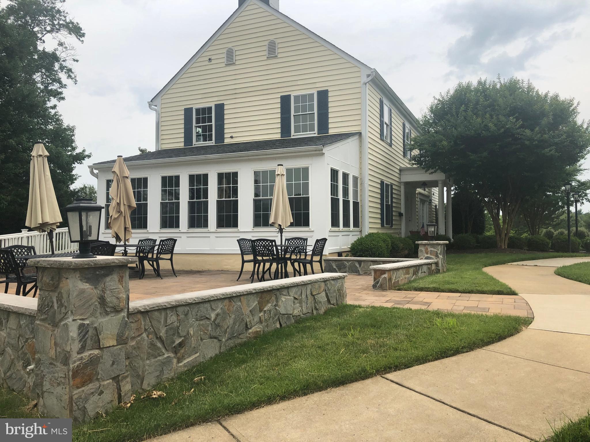 SUFFIELD MEADOWS - Residential