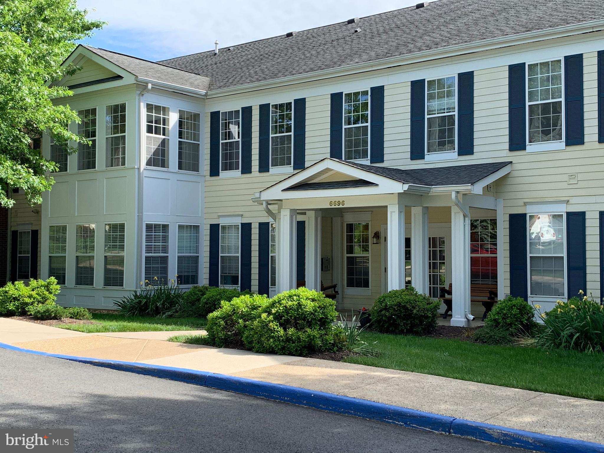 SUFFIELD MEADOWS - Residential