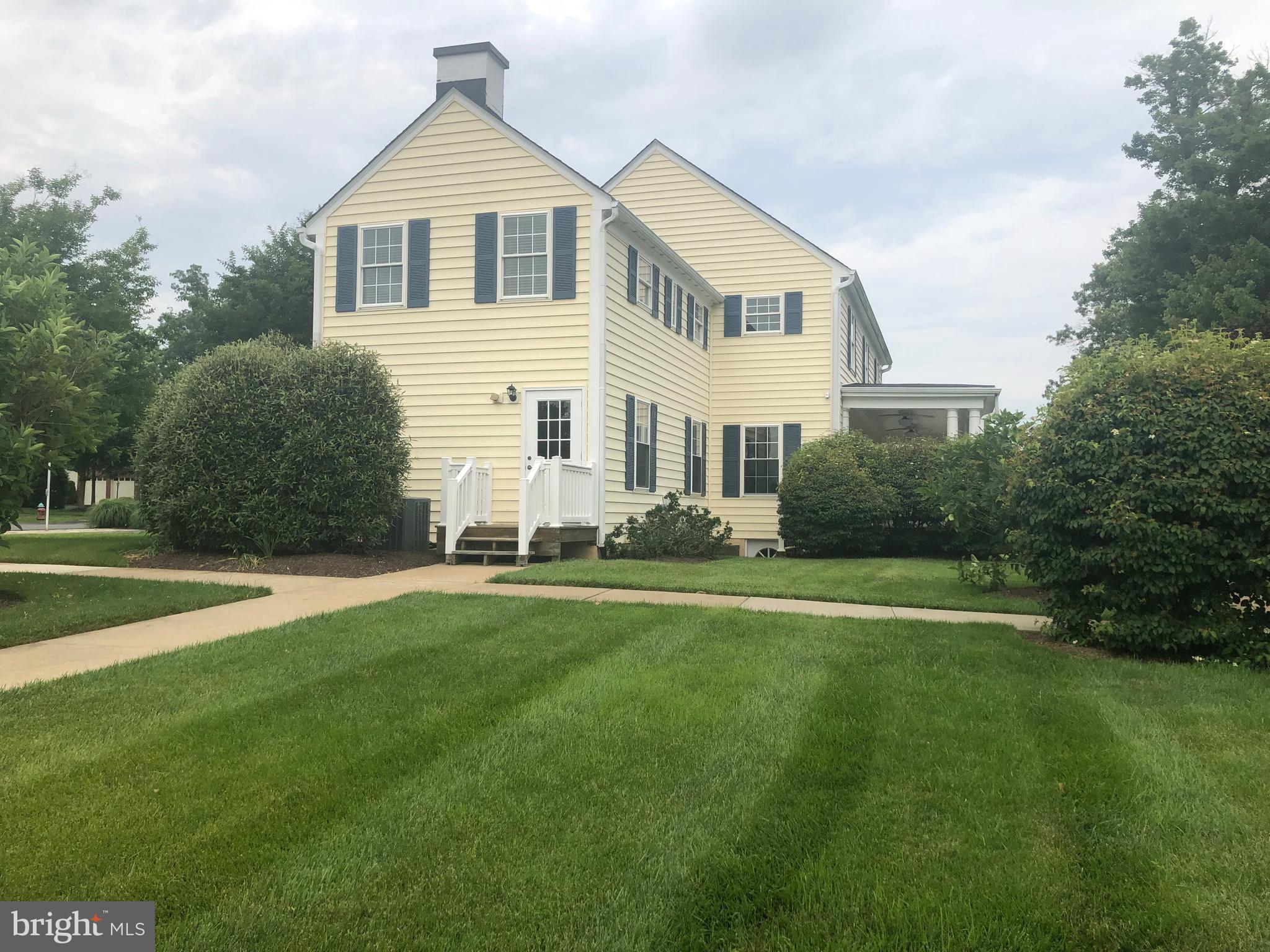 SUFFIELD MEADOWS - Residential