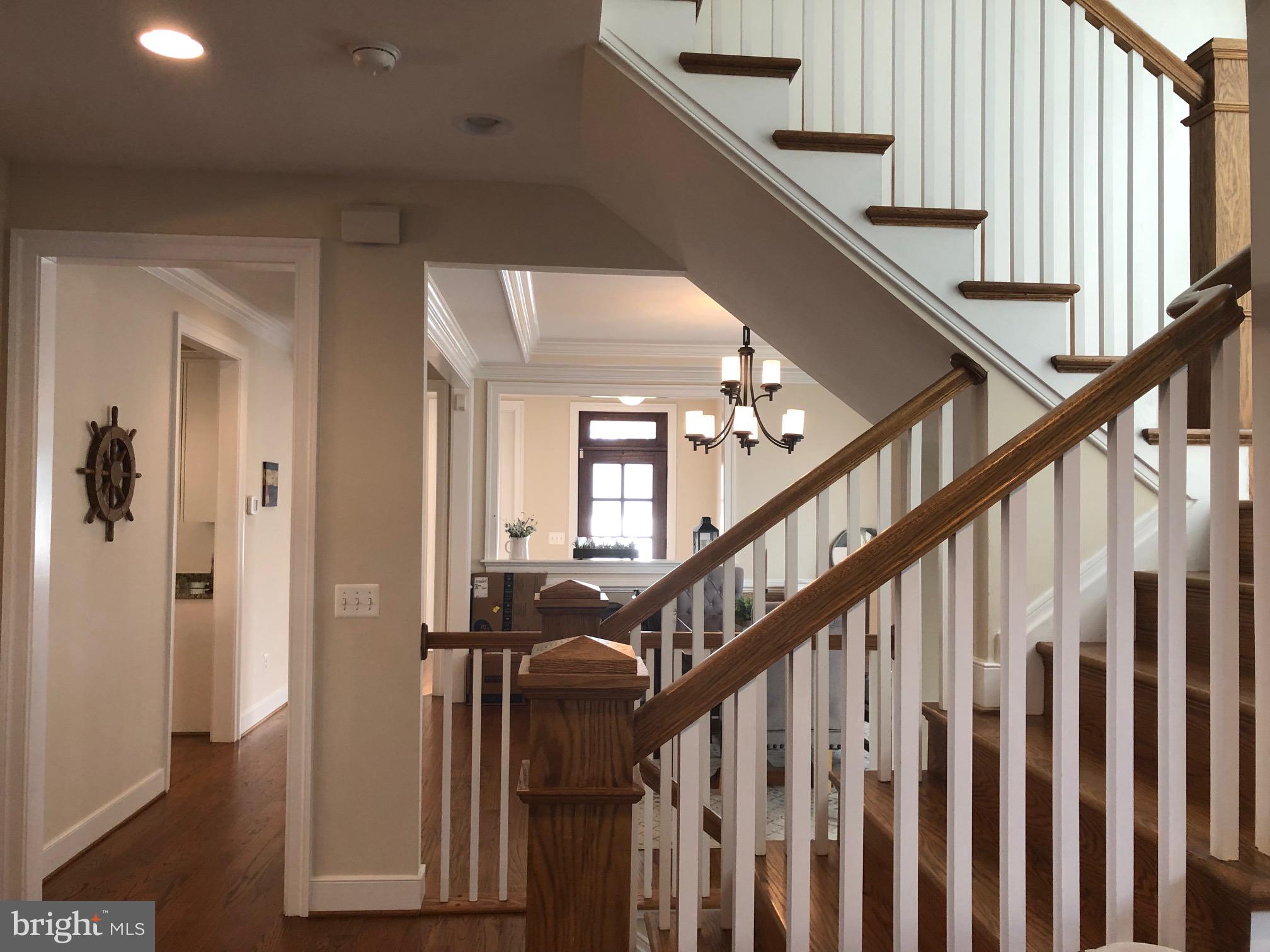 HIGHVIEW PARK - Residential Lease