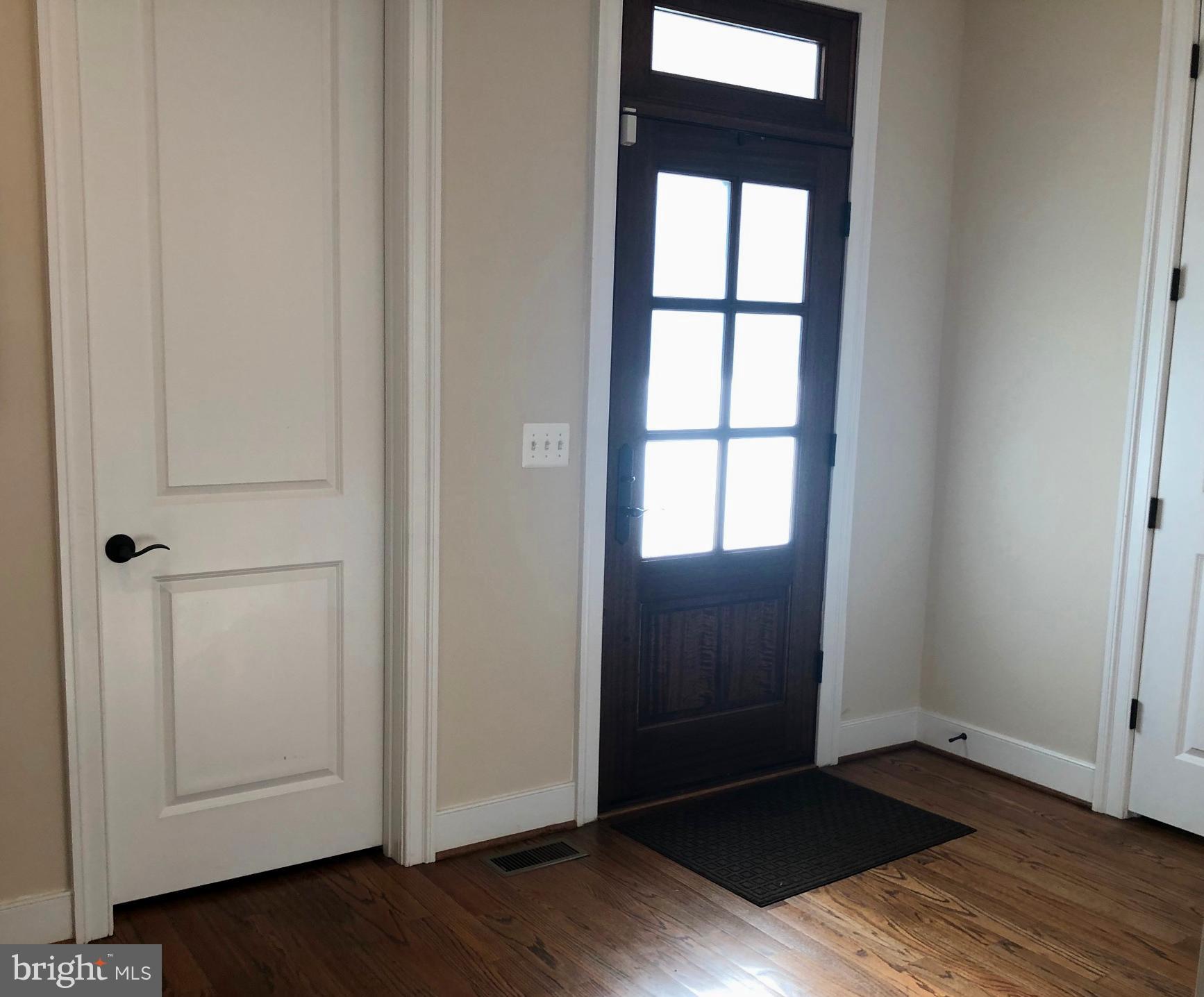 HIGHVIEW PARK - Residential Lease