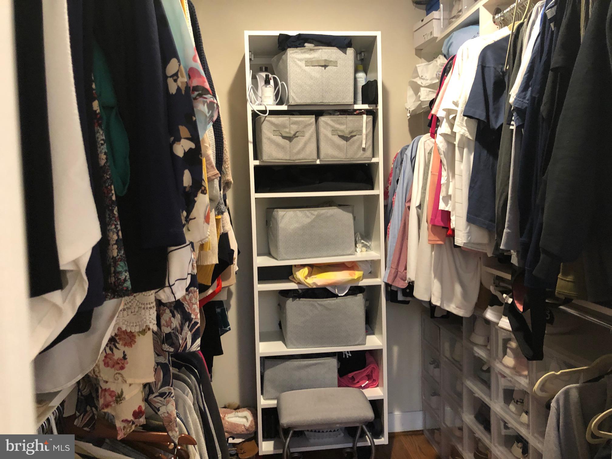 HIGHVIEW PARK - Residential Lease