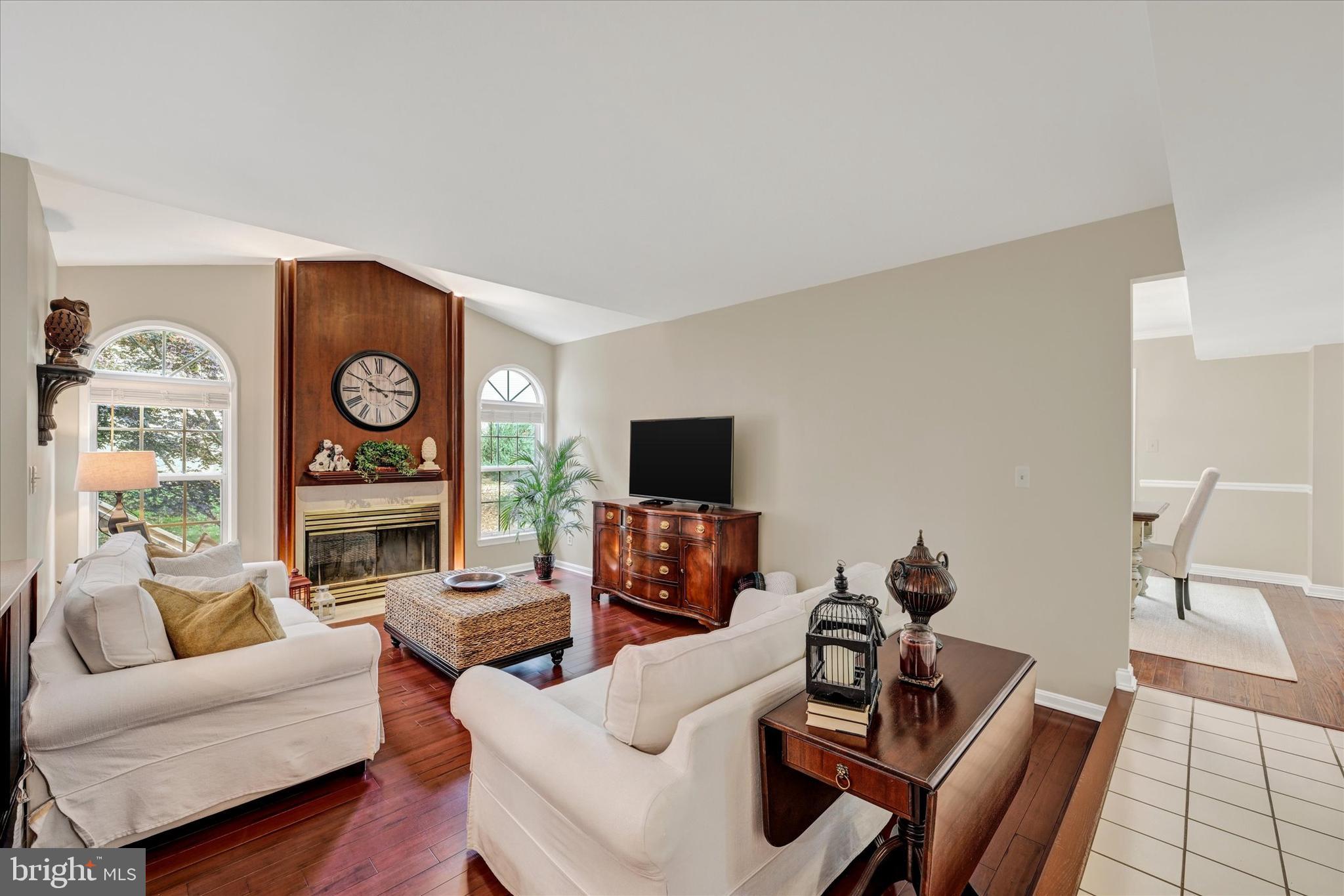 WILLOWBROOK - Residential