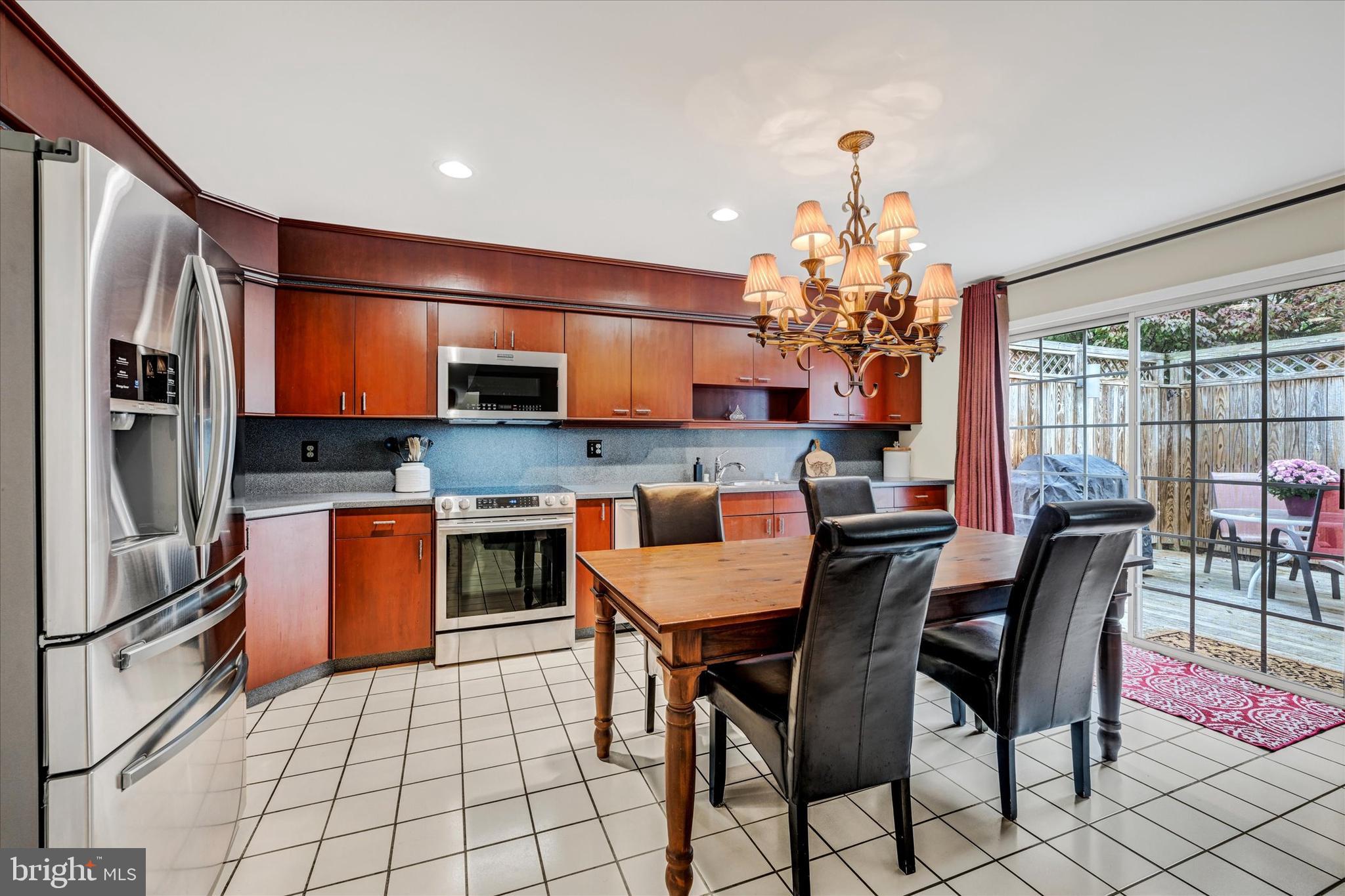 WILLOWBROOK - Residential