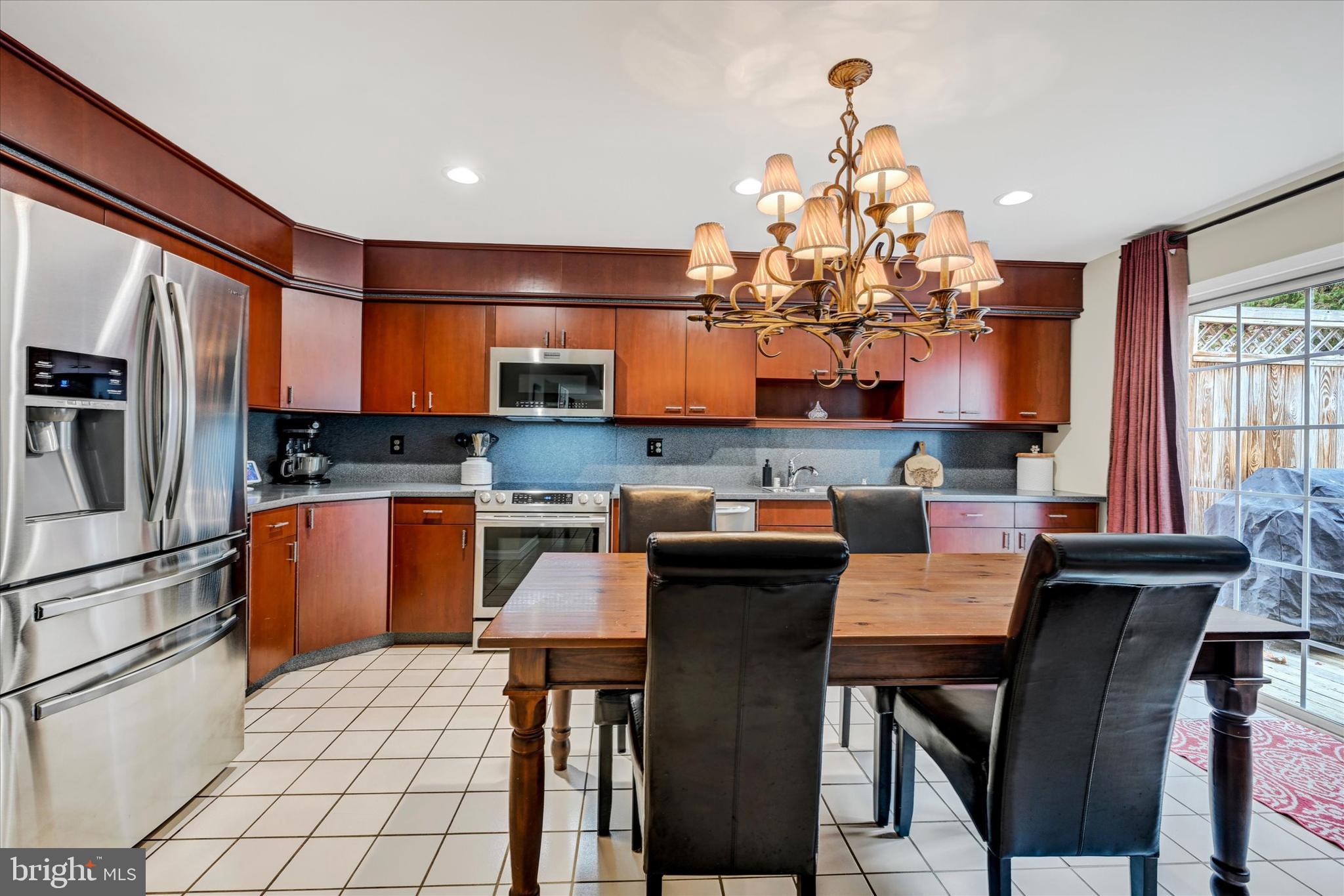 WILLOWBROOK - Residential