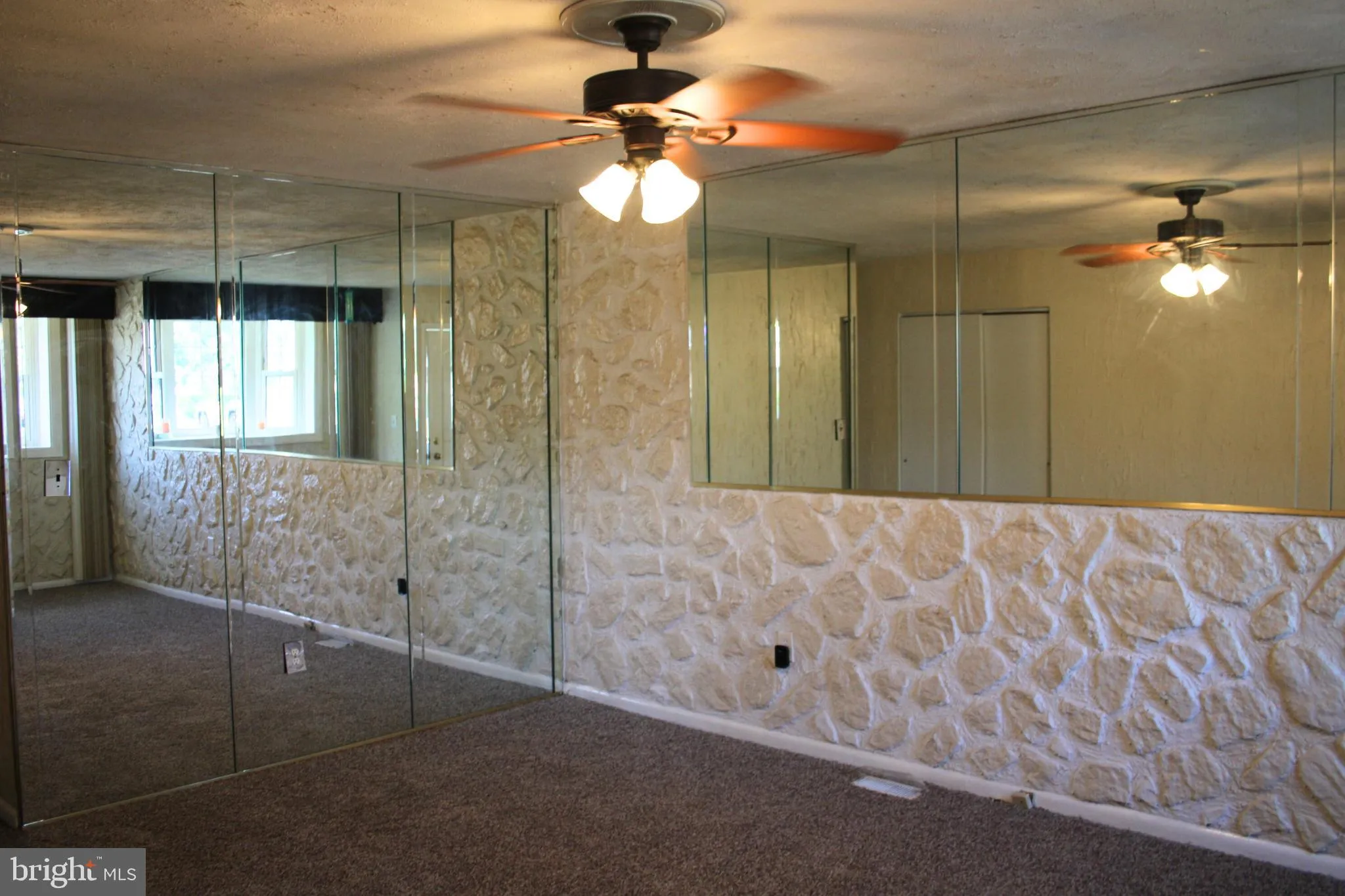 Glendora, New Jersey 08029, United States, 3 Bedrooms Bedrooms, ,1 BathroomBathrooms,Residential,Pending,200513