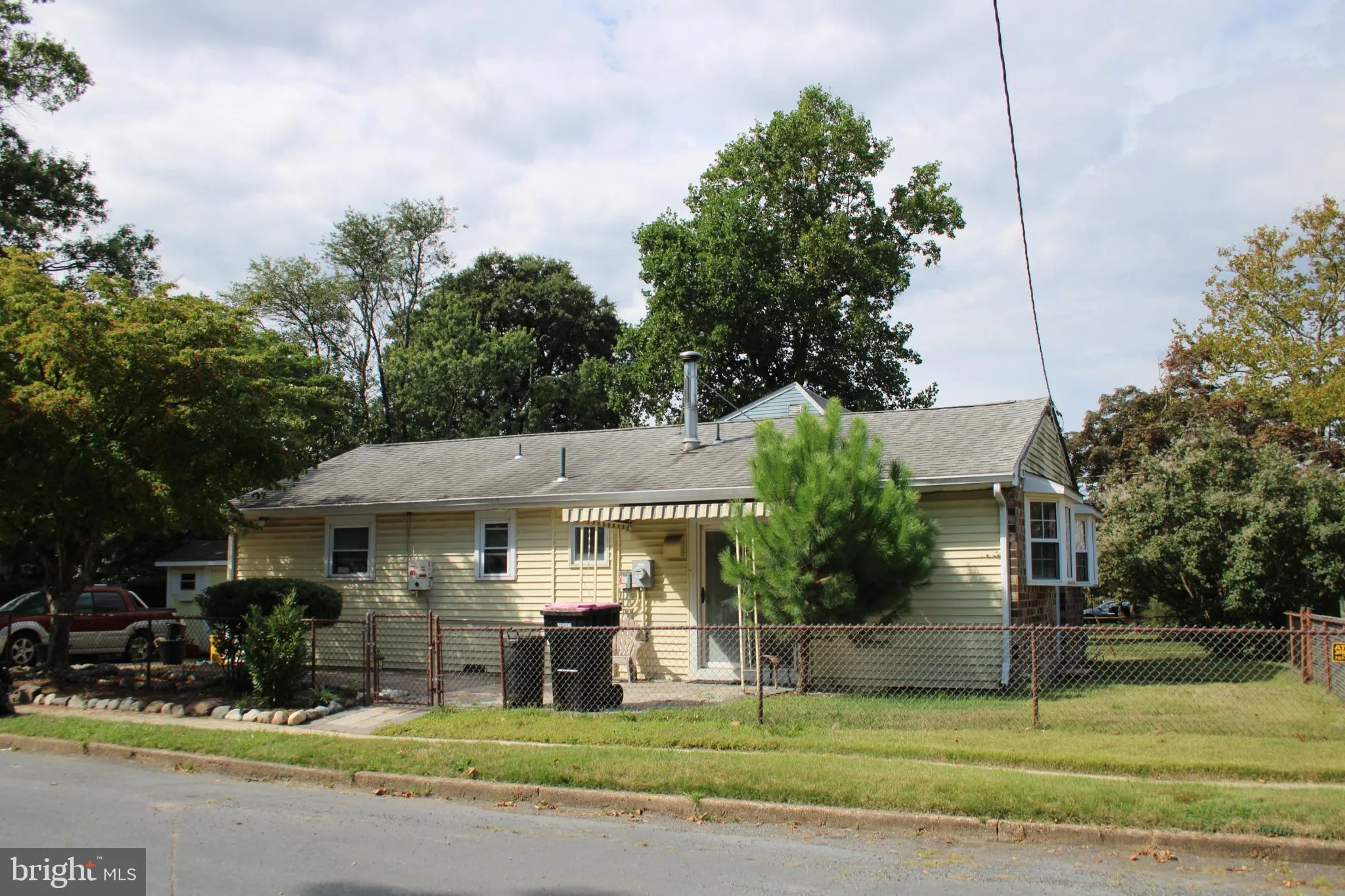 Glendora, New Jersey 08029, United States, 3 Bedrooms Bedrooms, ,1 BathroomBathrooms,Residential,Pending,200513