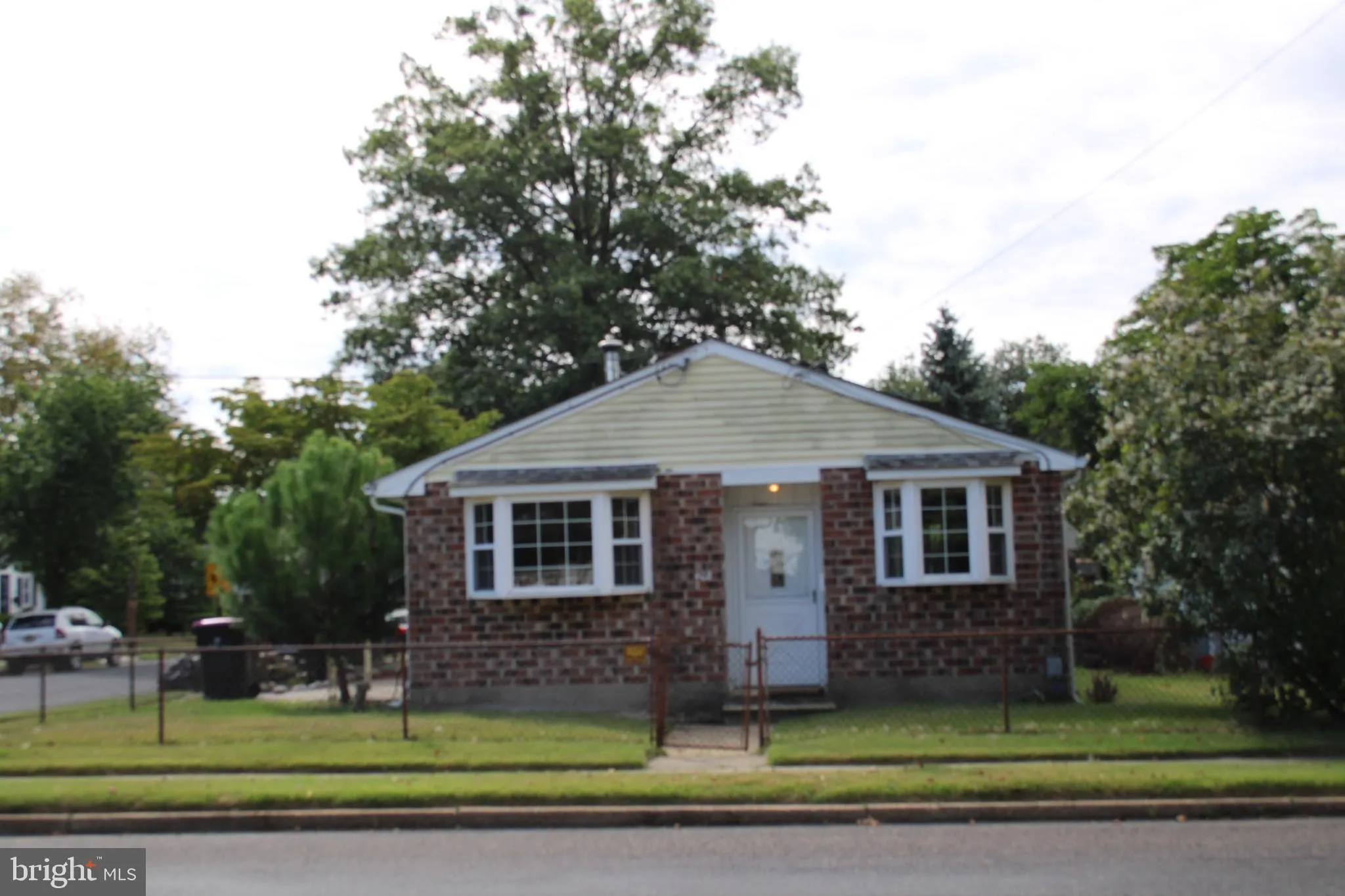 Glendora, New Jersey 08029, United States, 3 Bedrooms Bedrooms, ,1 BathroomBathrooms,Residential,Pending,200513