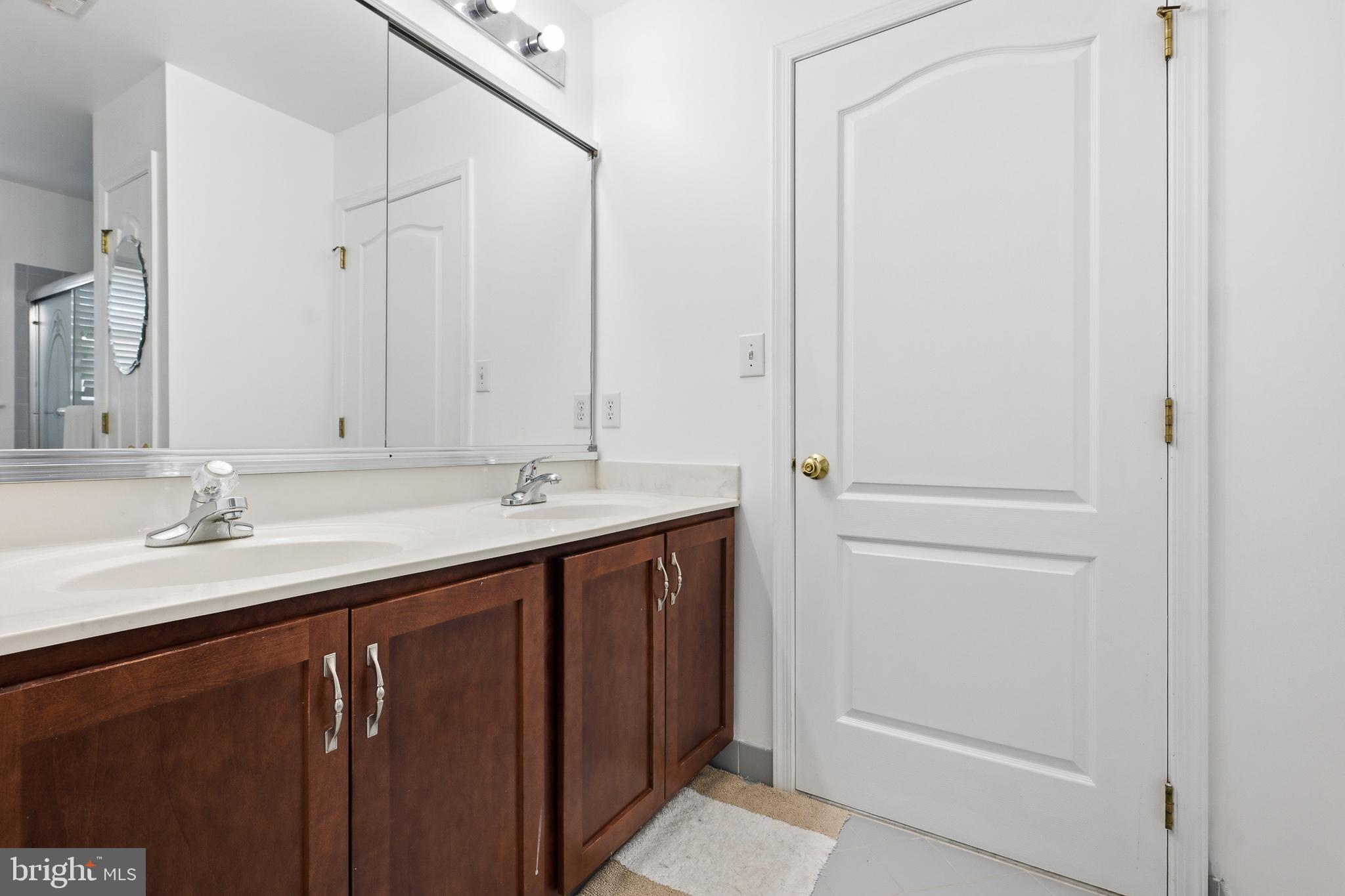 RED LION CHASE - Residential