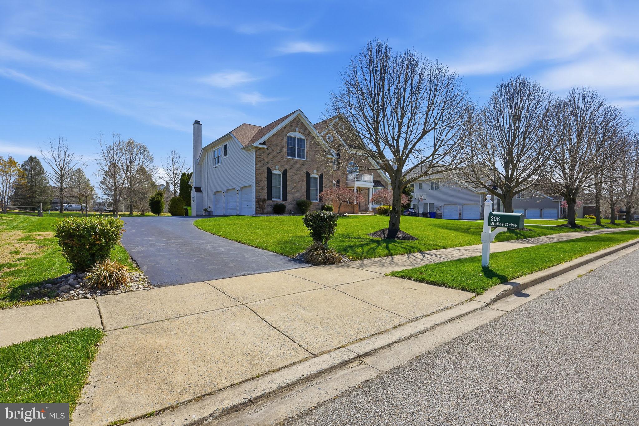 RED LION CHASE - Residential