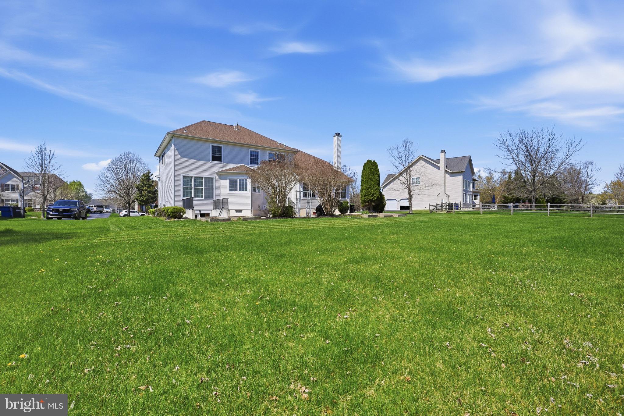 RED LION CHASE - Residential