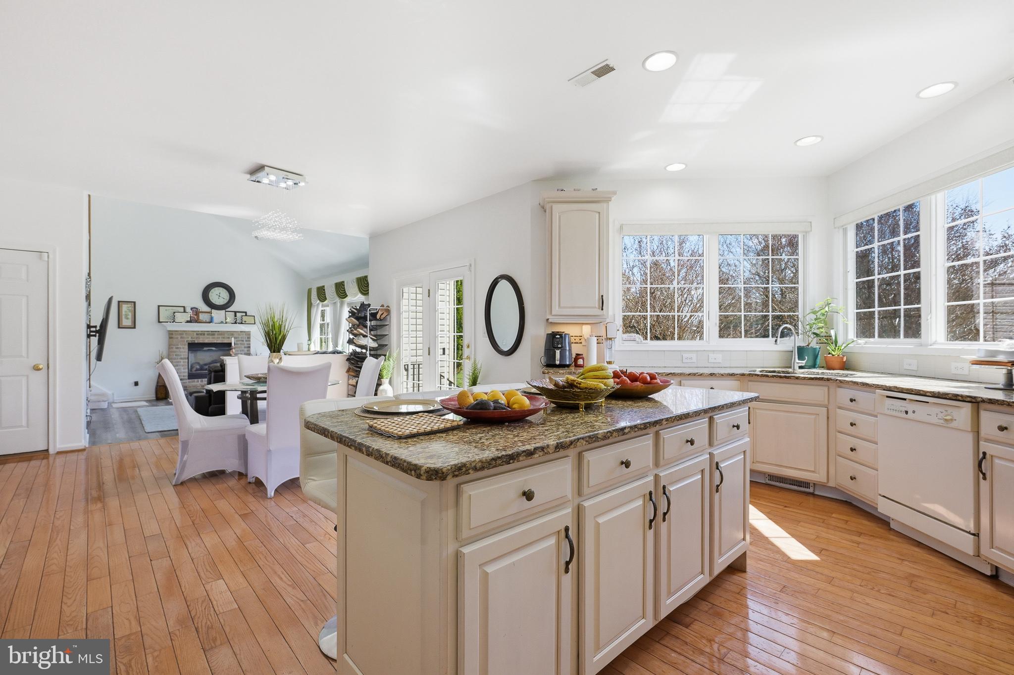 RED LION CHASE - Residential